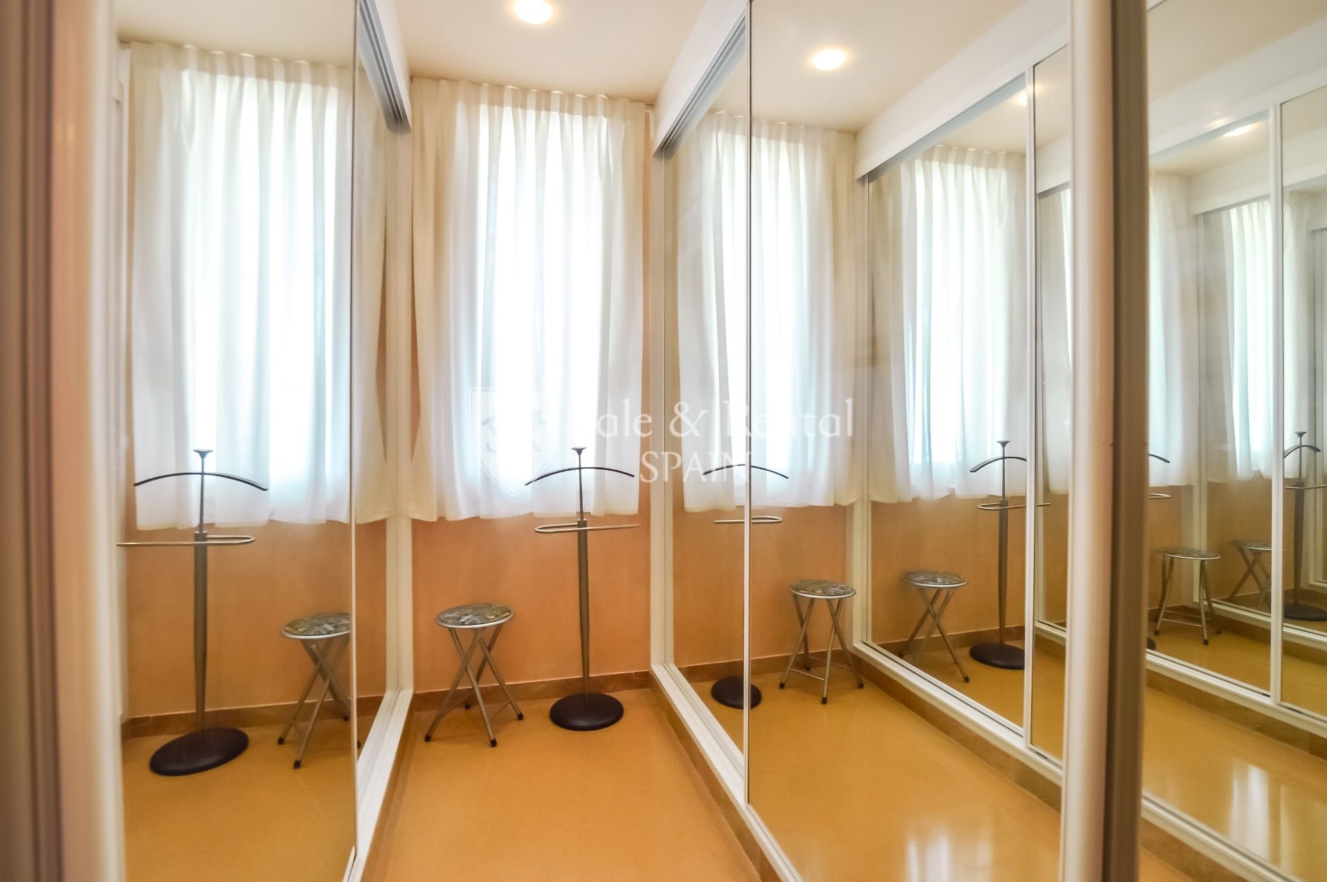 Дом в Льорет-де-Мар, Герона, Испания 5 спален, 310м2 №166480