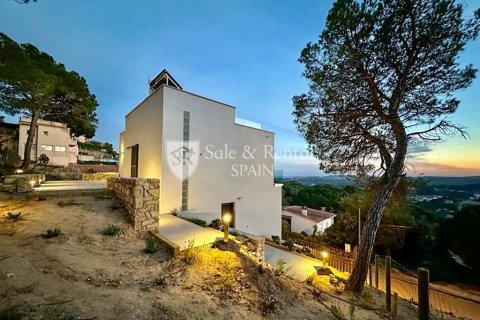 House in Lloret de Mar, Girona, Spanien 4 Schlafzimmer, 263 m2 Nr. 166478