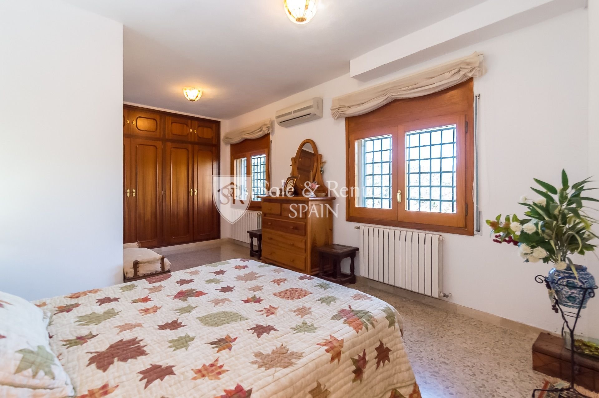 House in Santa Susanna, Barcelona, Spain 4 bedrooms, 269 sq.m. No. 166474