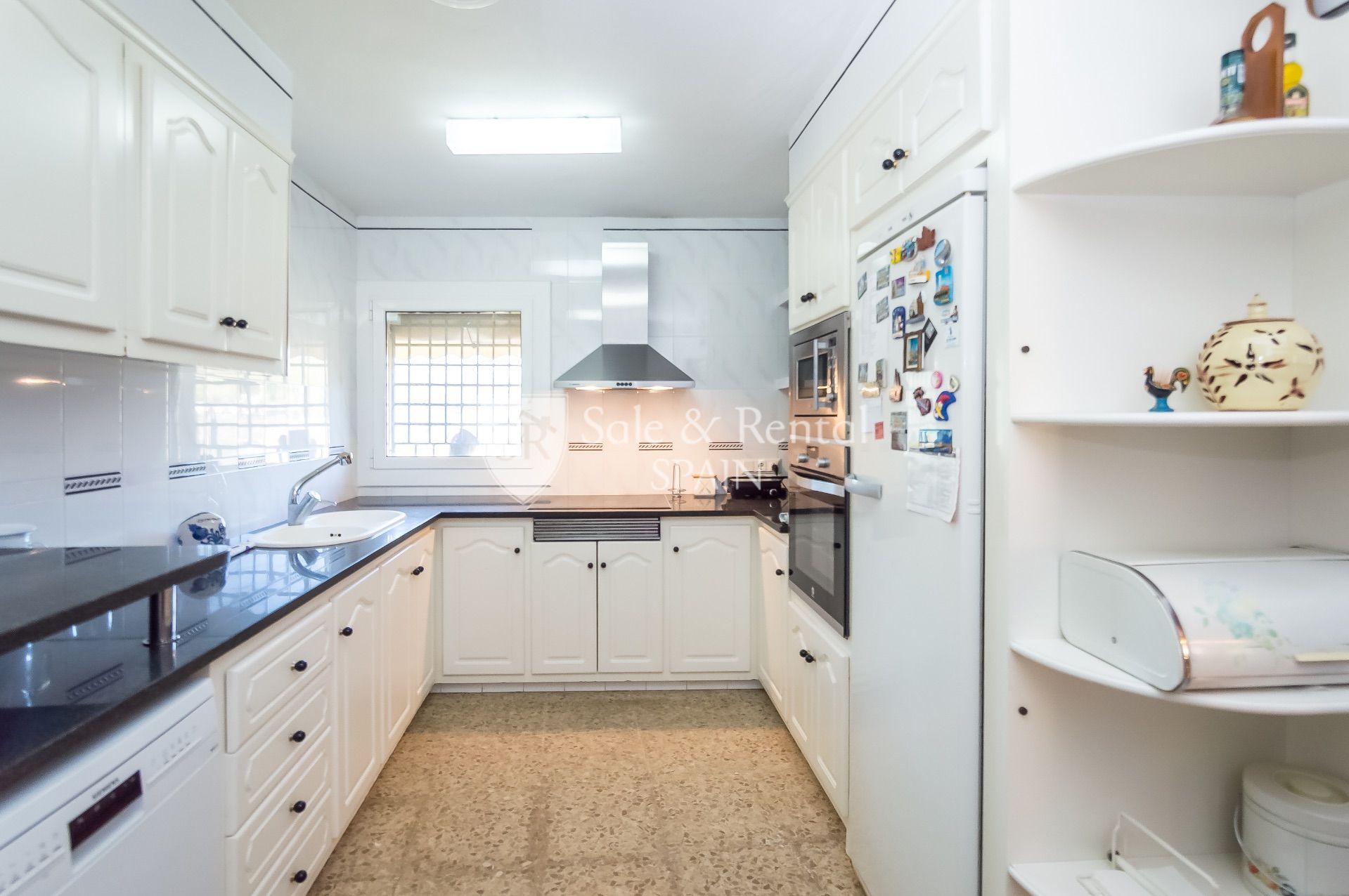 House in Santa Susanna, Barcelona, Spain 4 bedrooms, 269 sq.m. No. 166474