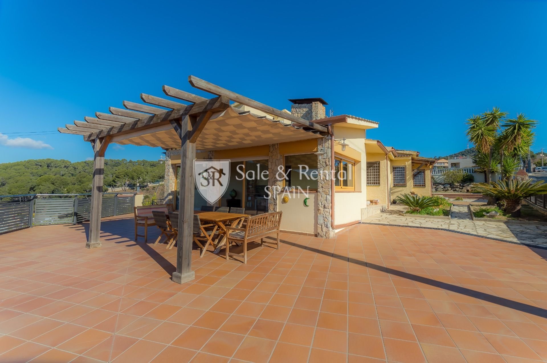 House in Santa Susanna, Barcelona, Spain 4 bedrooms, 269 sq.m. No. 166474