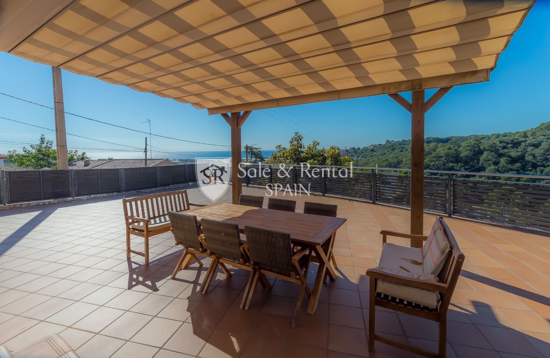 House in Santa Susanna, Barcelona, Spain 4 bedrooms, 269 sq.m. No. 166474
