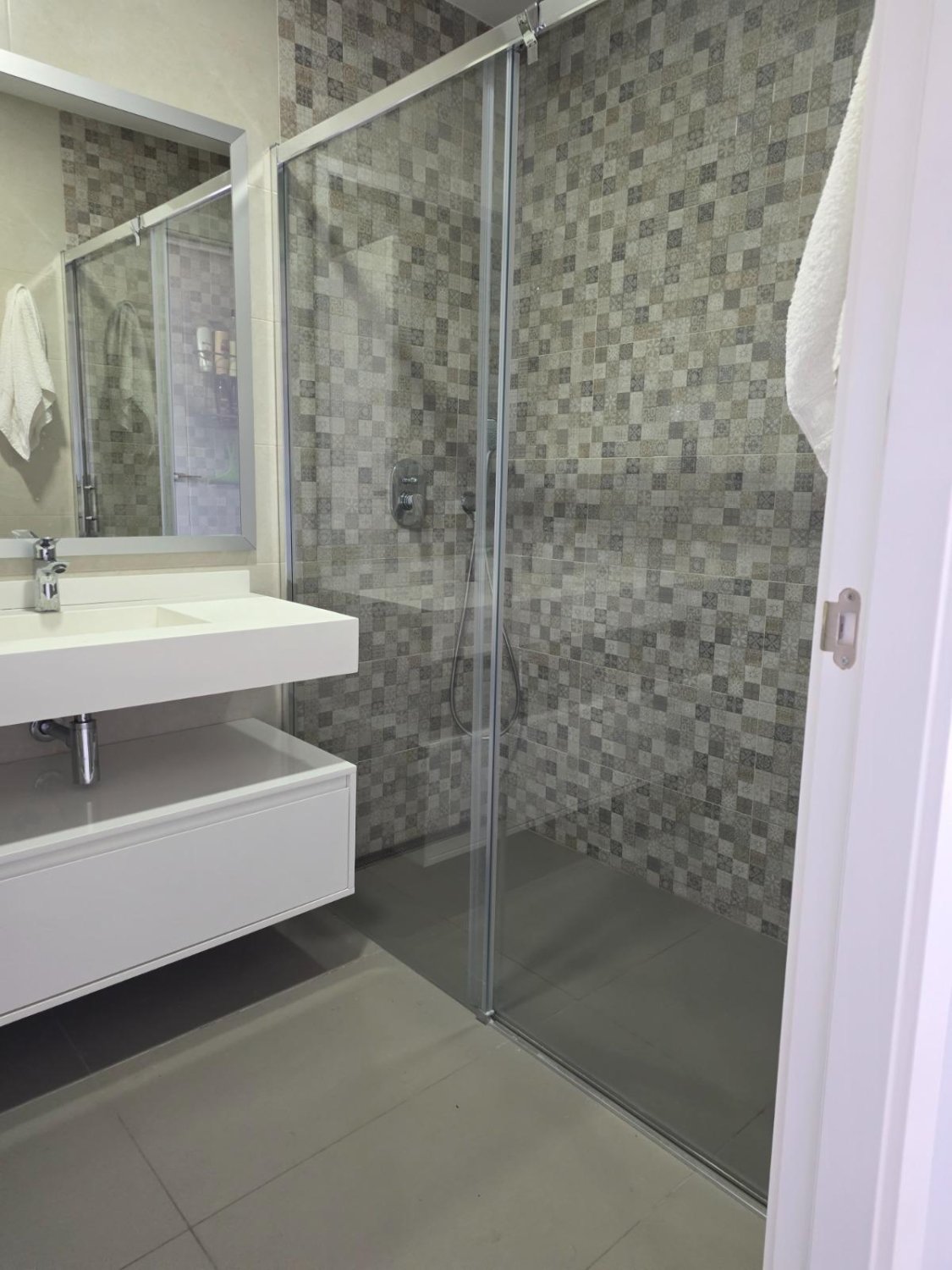 Appartamento a Benidorm, Alicante, Spagna 2 camere da letto, 98 mq. N° 183128