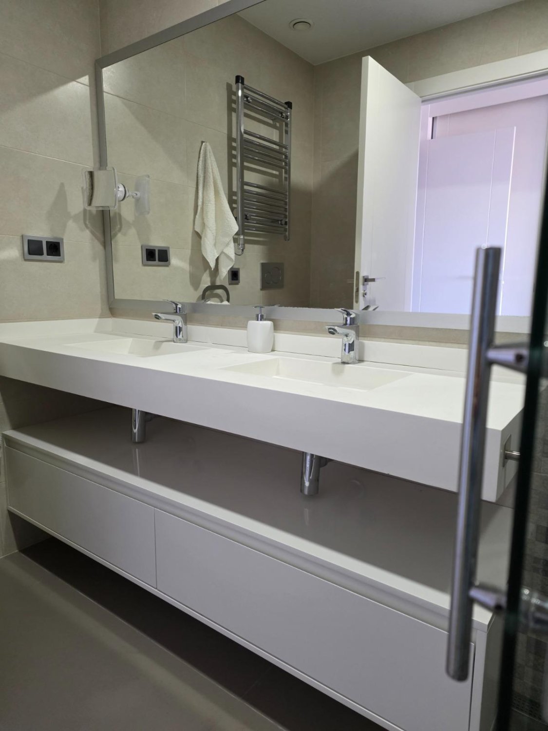 Appartamento a Benidorm, Alicante, Spagna 2 camere da letto, 98 mq. N° 183128