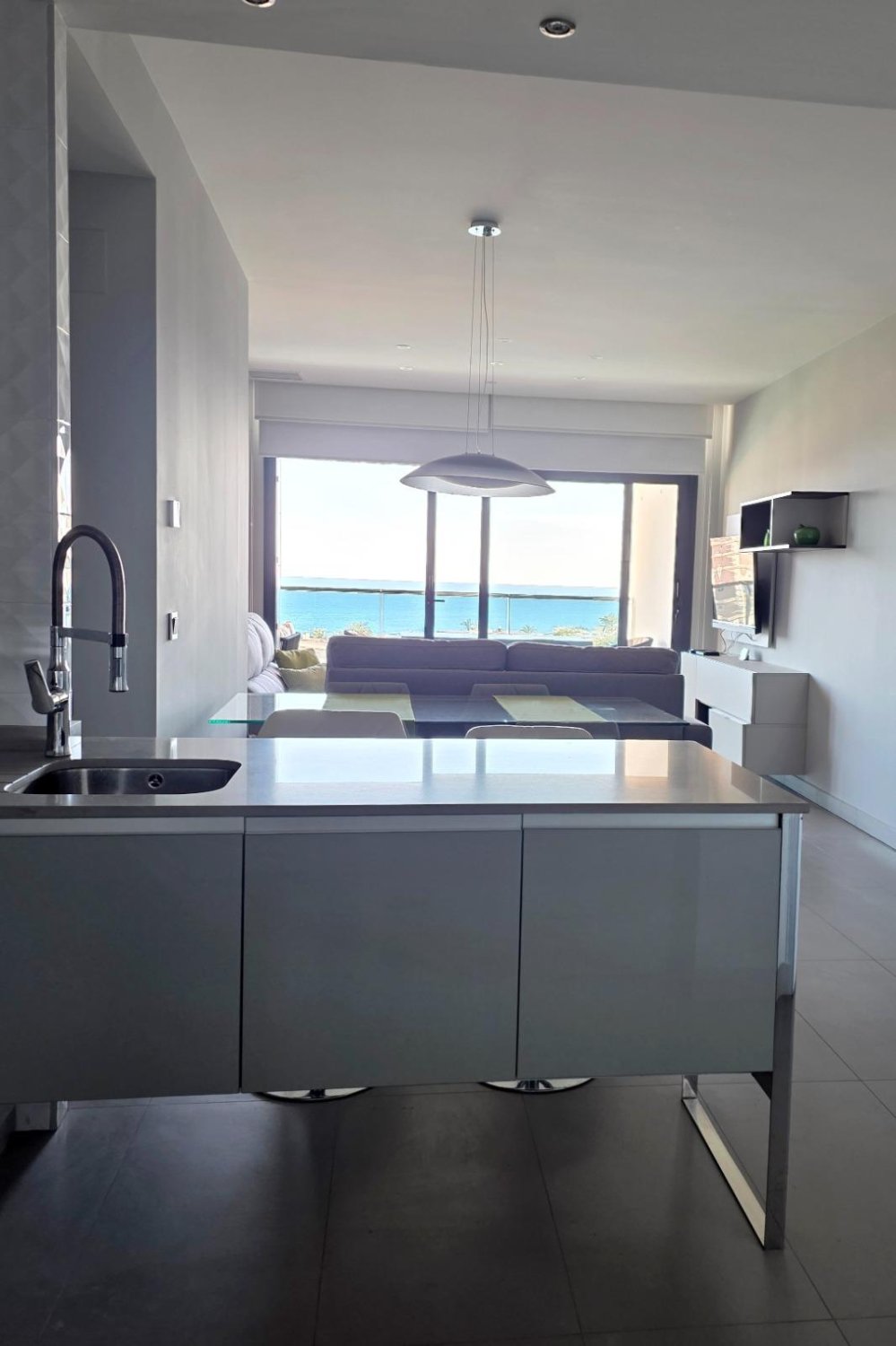 Appartamento a Benidorm, Alicante, Spagna 2 camere da letto, 98 mq. N° 183128