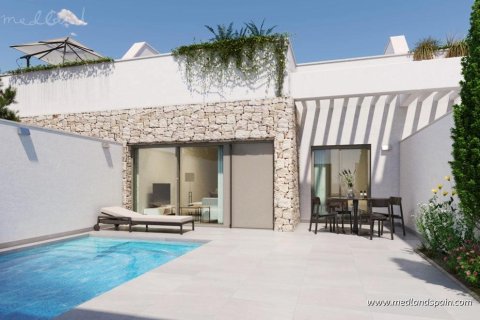 Villa a Pilar de la Horadada, Alicante, Spagna 3 camere da letto, 83 mq. N° 155256