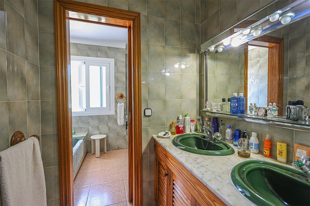 Villa a Santa Ponsa, Mallorca, Spagna 4 camere da letto, 270 mq. N° 179994
