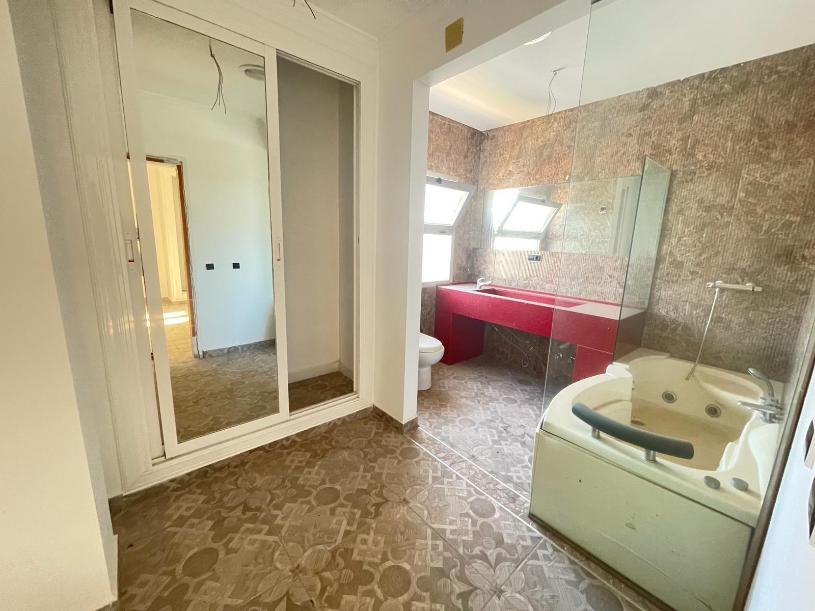 Villa en Torrevieja, Alicante, España 3 dormitorios, 441 m2 No. 189869