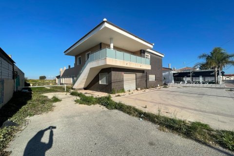 Villa in Torrevieja, Alicante, Spain 3 bedrooms, 441 sq.m. No. 189869
