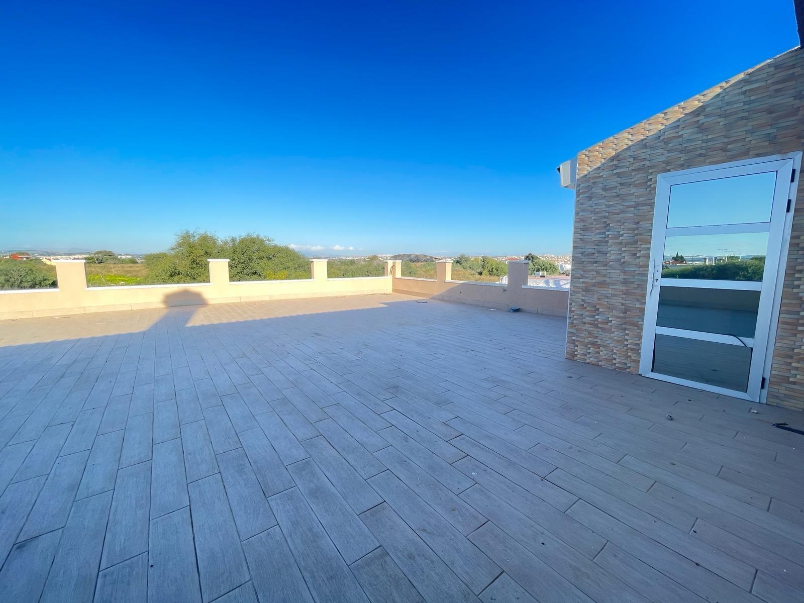 Villa en Torrevieja, Alicante, España 3 dormitorios, 441 m2 No. 189869