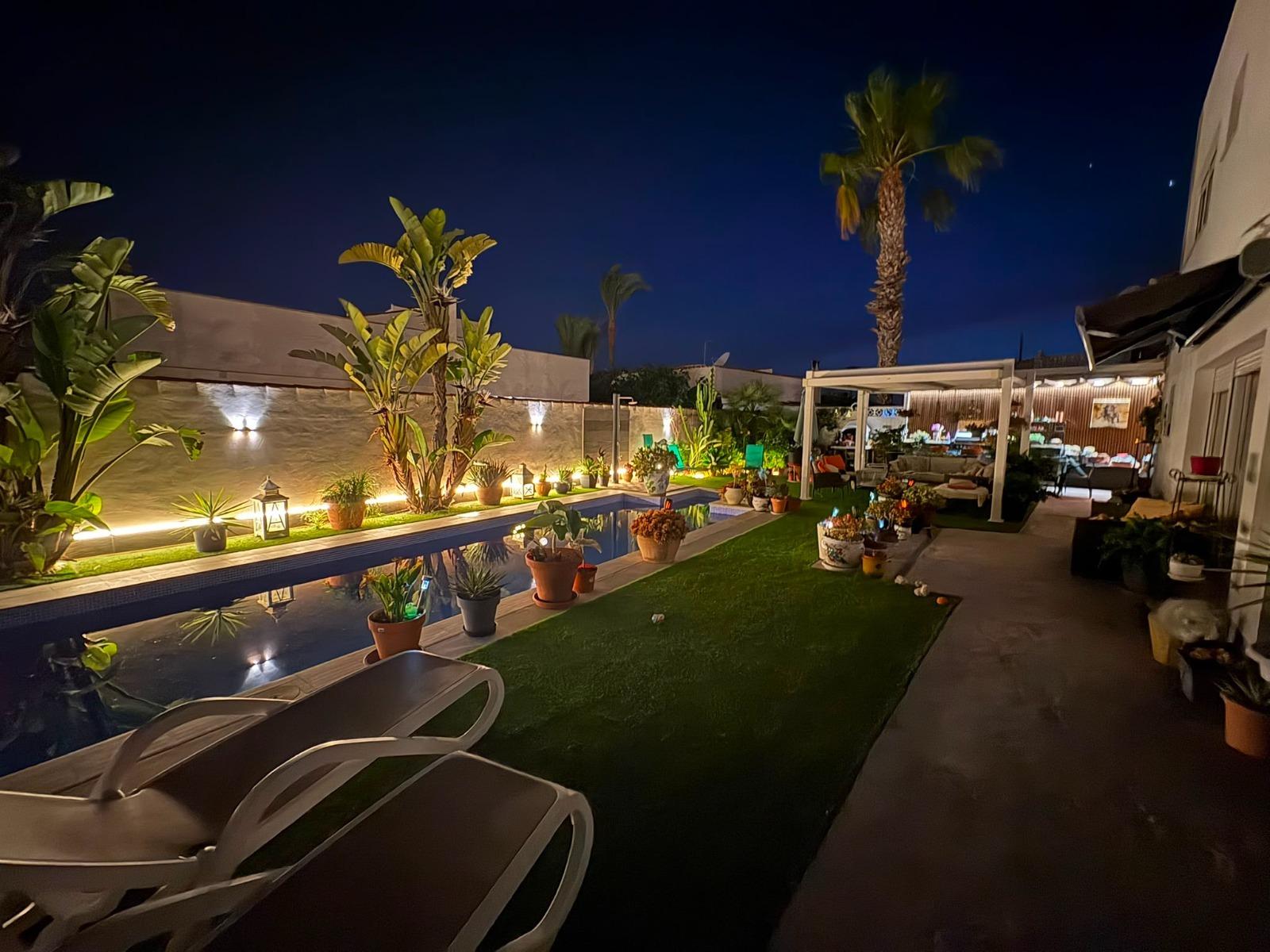 Villa à Torrevieja, Alicante, Espagne 2 chambres, 130 m2 No. 189871