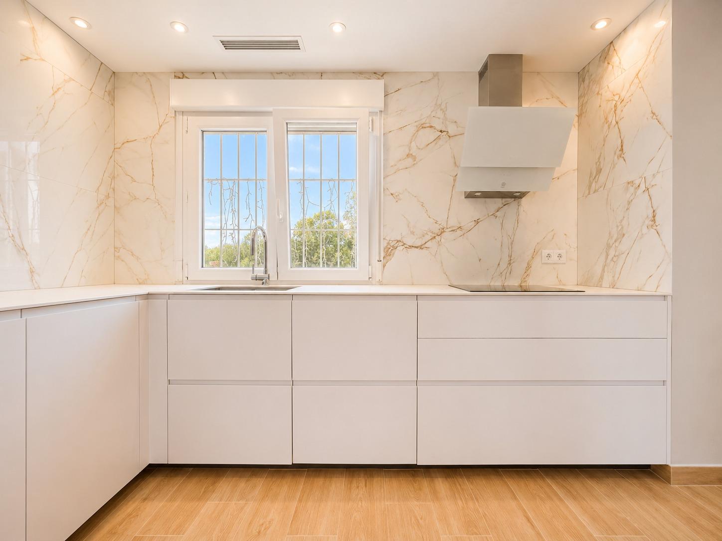 Huvila Dehesa De Campoamor, Alicante, Espanja 4 makuuhuonetta, 431 m2 No. 189874
