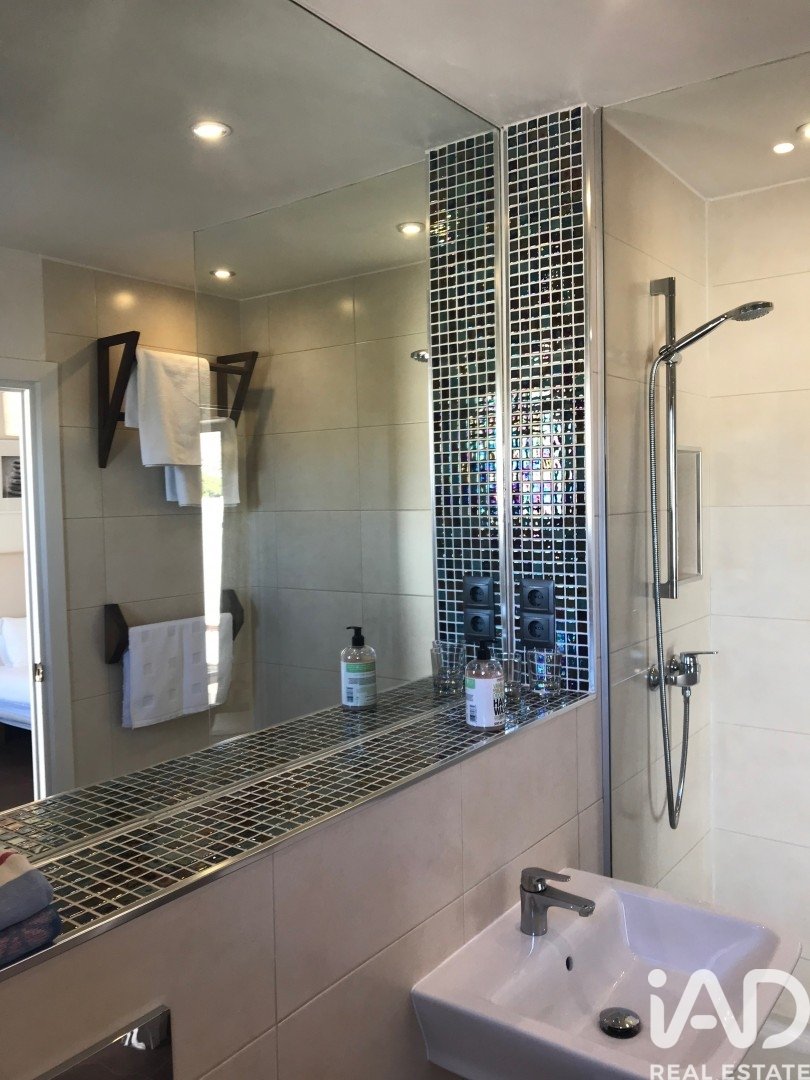 Albergo a Nerja, Malaga, Spagna 7 camere da letto, 2197 mq. N° 172351