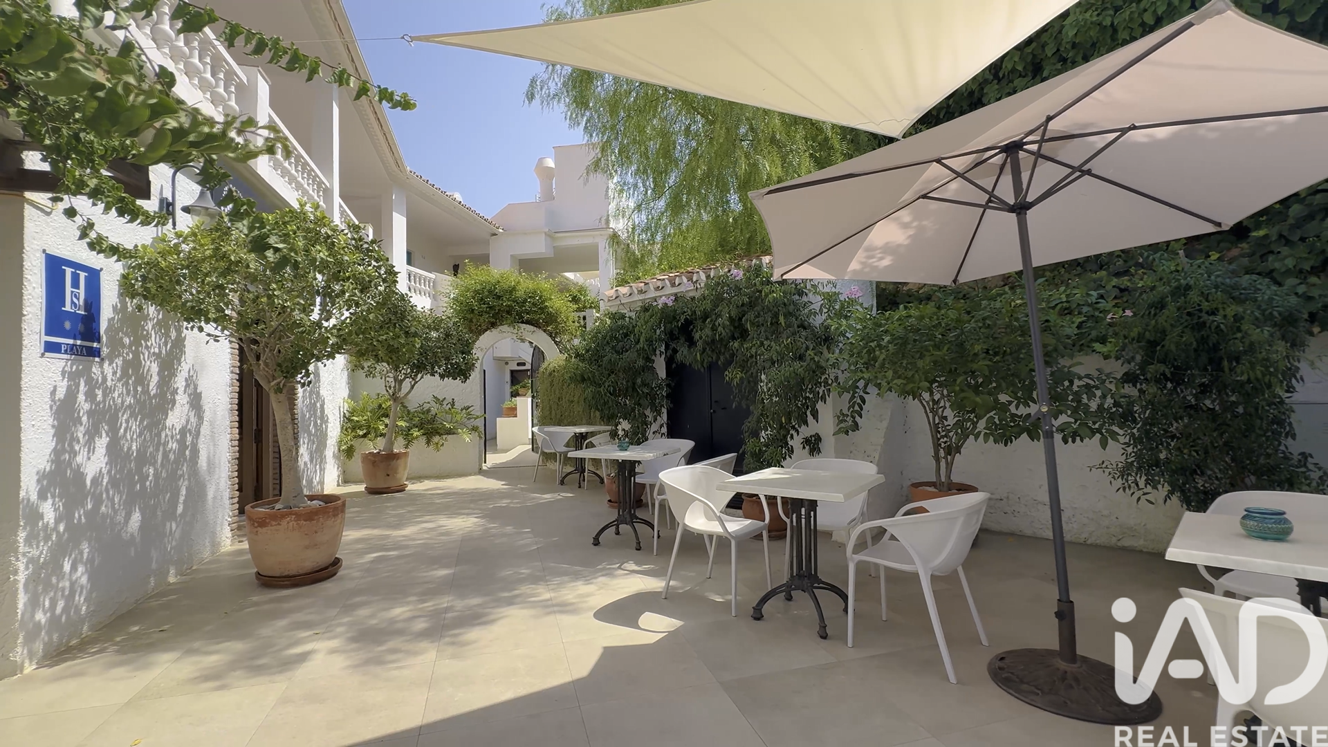 Albergo a Nerja, Malaga, Spagna 7 camere da letto, 2197 mq. N° 172351