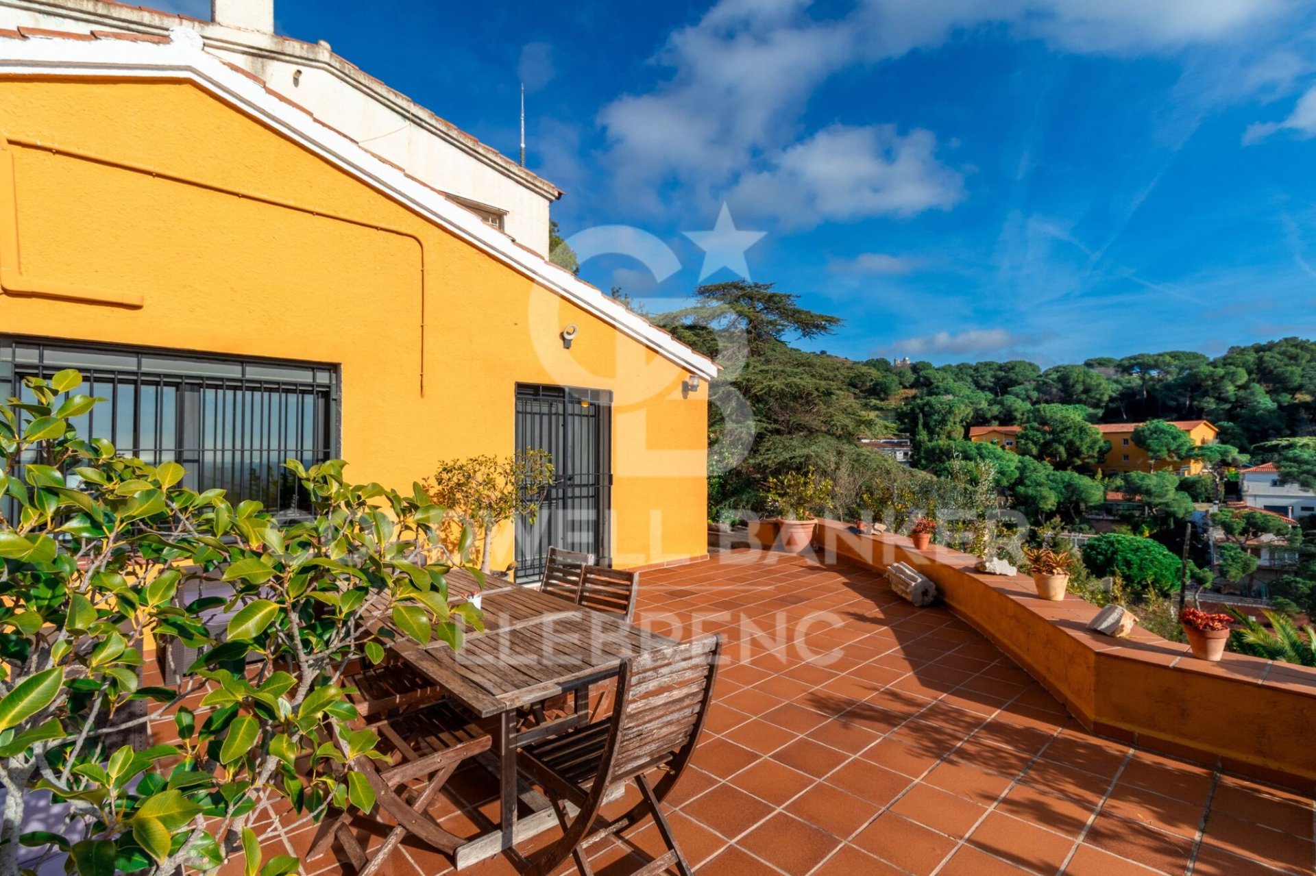 House à Barcelona, Espagne 6 chambres, 260 m2 No. 157082