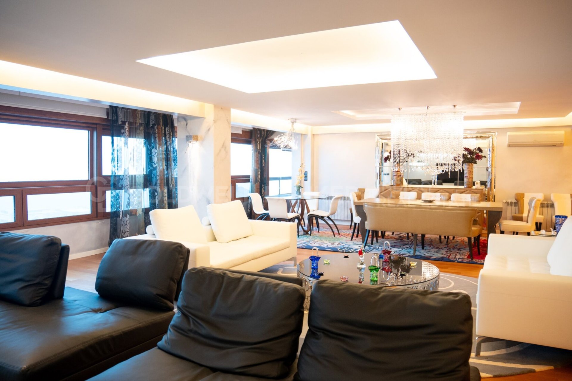 Dzīvoklis Vigo, Pontevedra, Spānijā 5 istabas, 332 m2 Nr. 156874