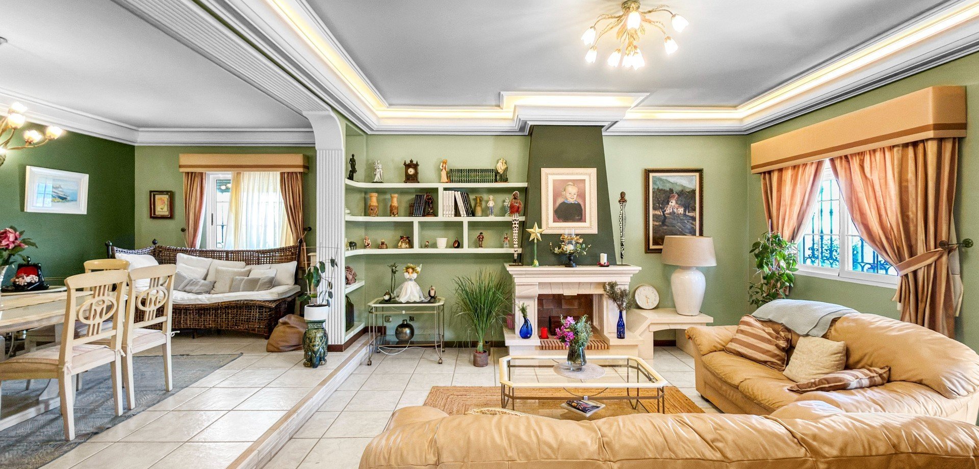 Villa à Torrevieja, Alicante, Espagne 5 chambres, 440 m2 No. 163136