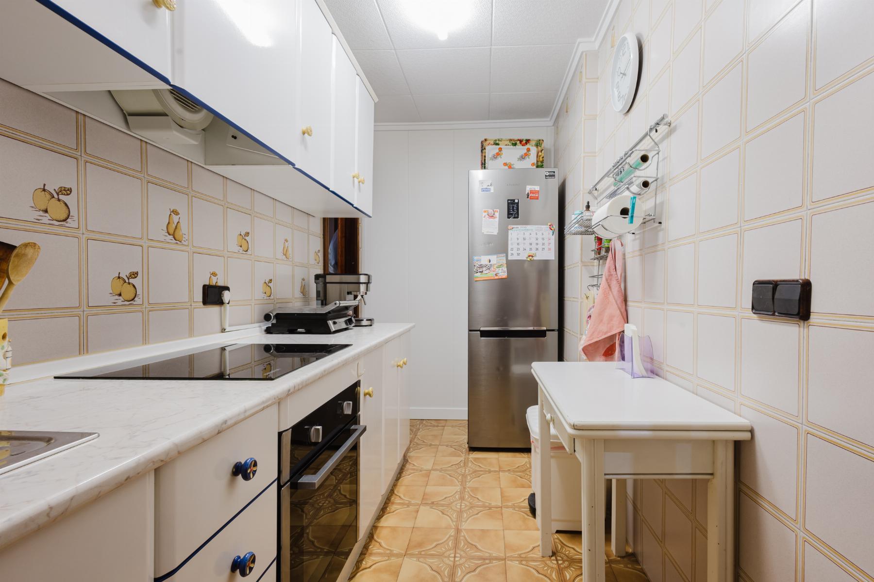 Appartamento a Torrevieja, Alicante, Spagna 3 camere da letto, 100 mq. N° 163133
