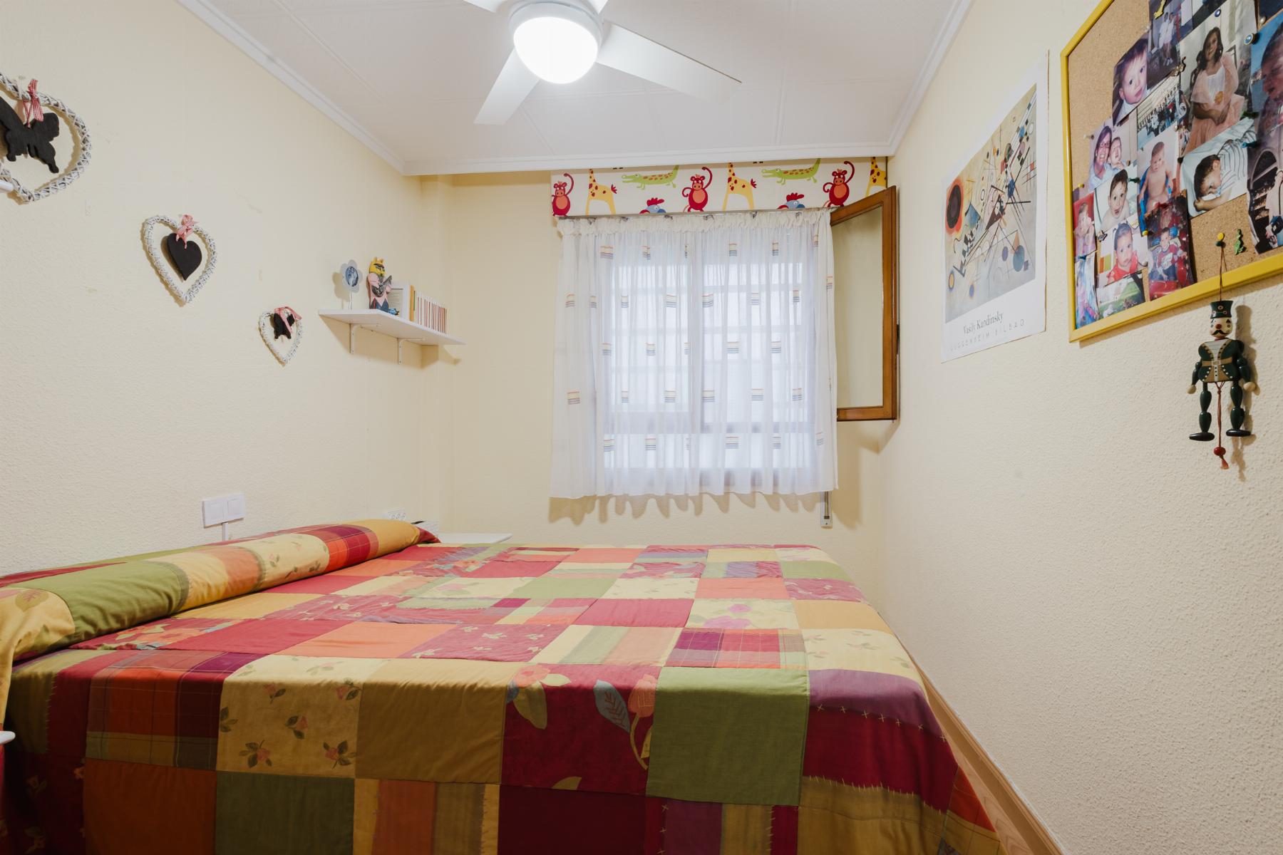 Appartamento a Torrevieja, Alicante, Spagna 3 camere da letto, 100 mq. N° 163133