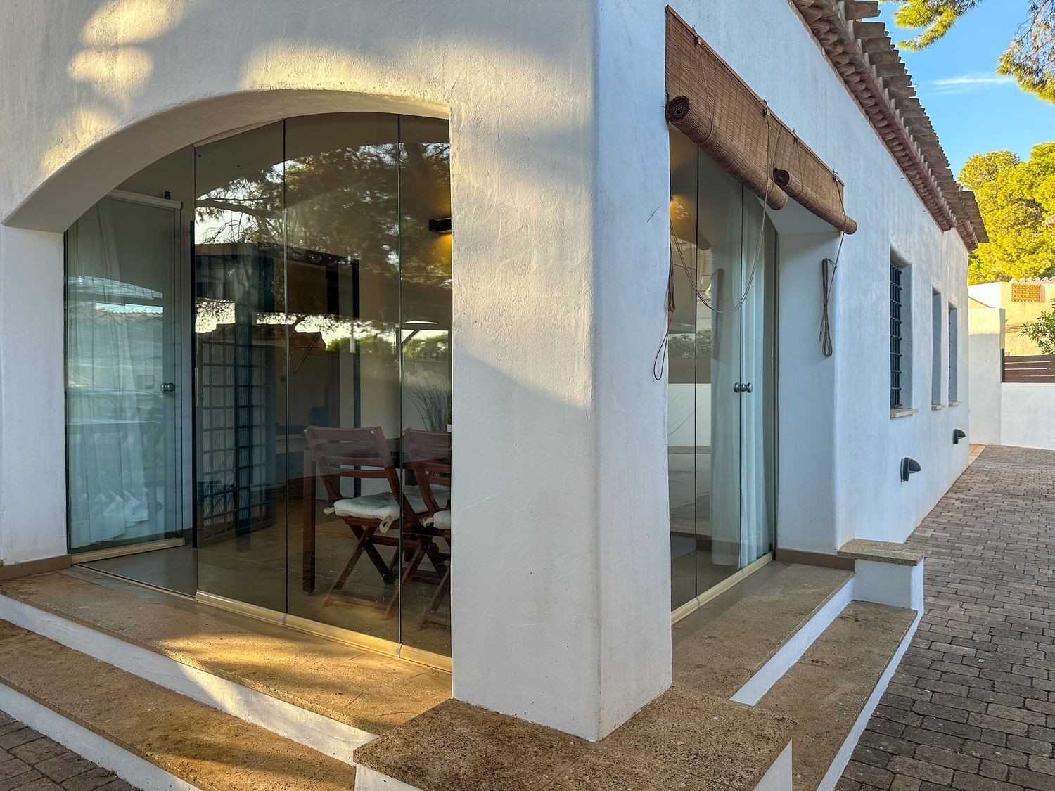Villa in Punta Prima, Alicante, Spain 4 bedrooms, 144 sq.m. No. 180593