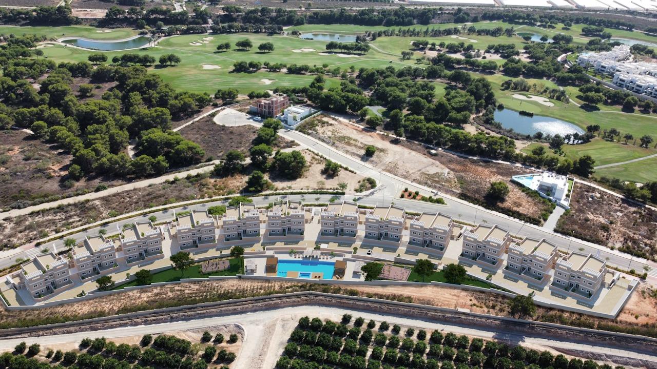 Bungalow a Pilar de la Horadada, Alicante, Spagna 3 camere da letto, 75 mq. N° 180591