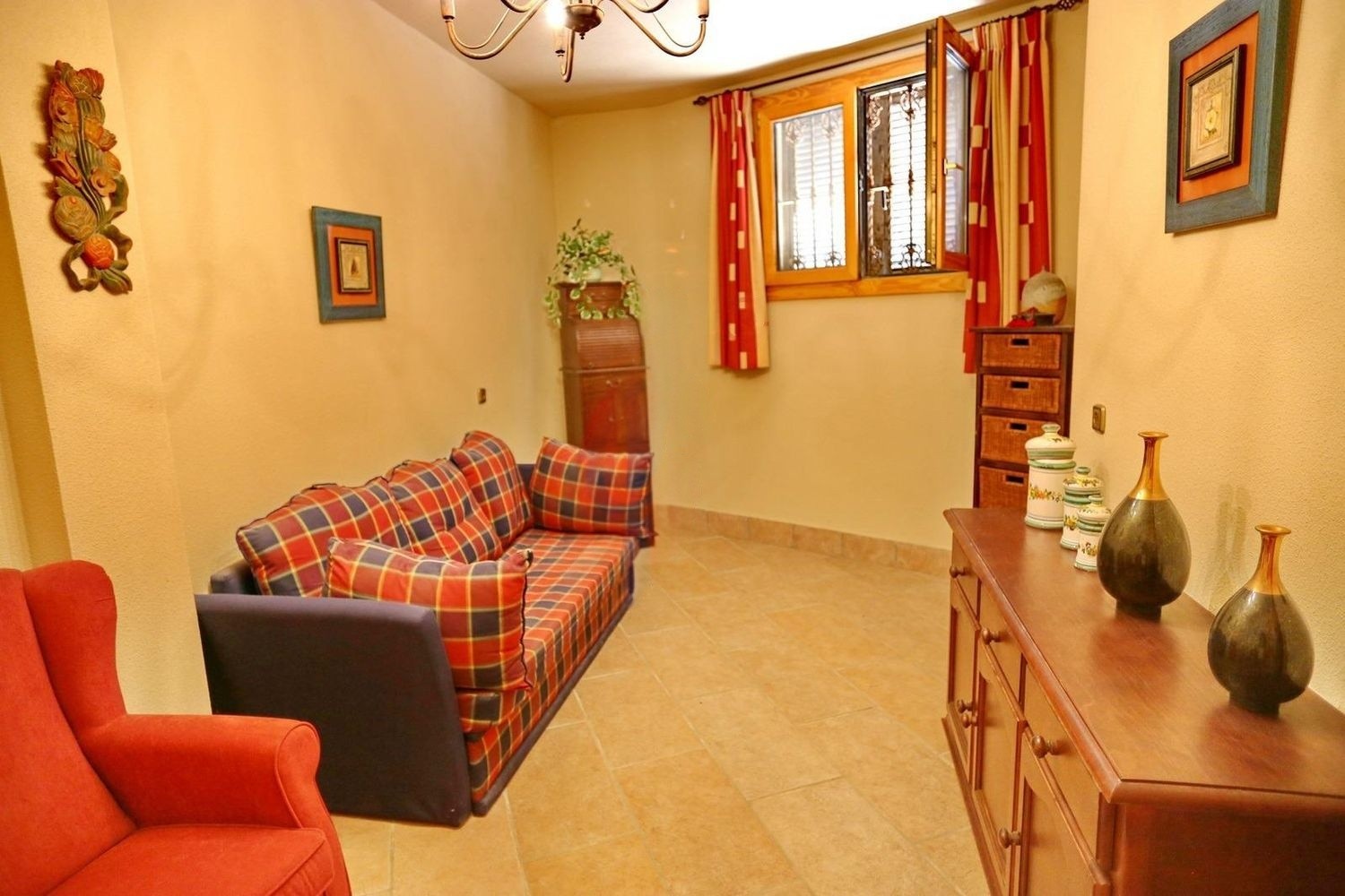 Villa in Guardamar del Segura, Alicante, Spain 5 bedrooms, 261 sq.m. No. 180595