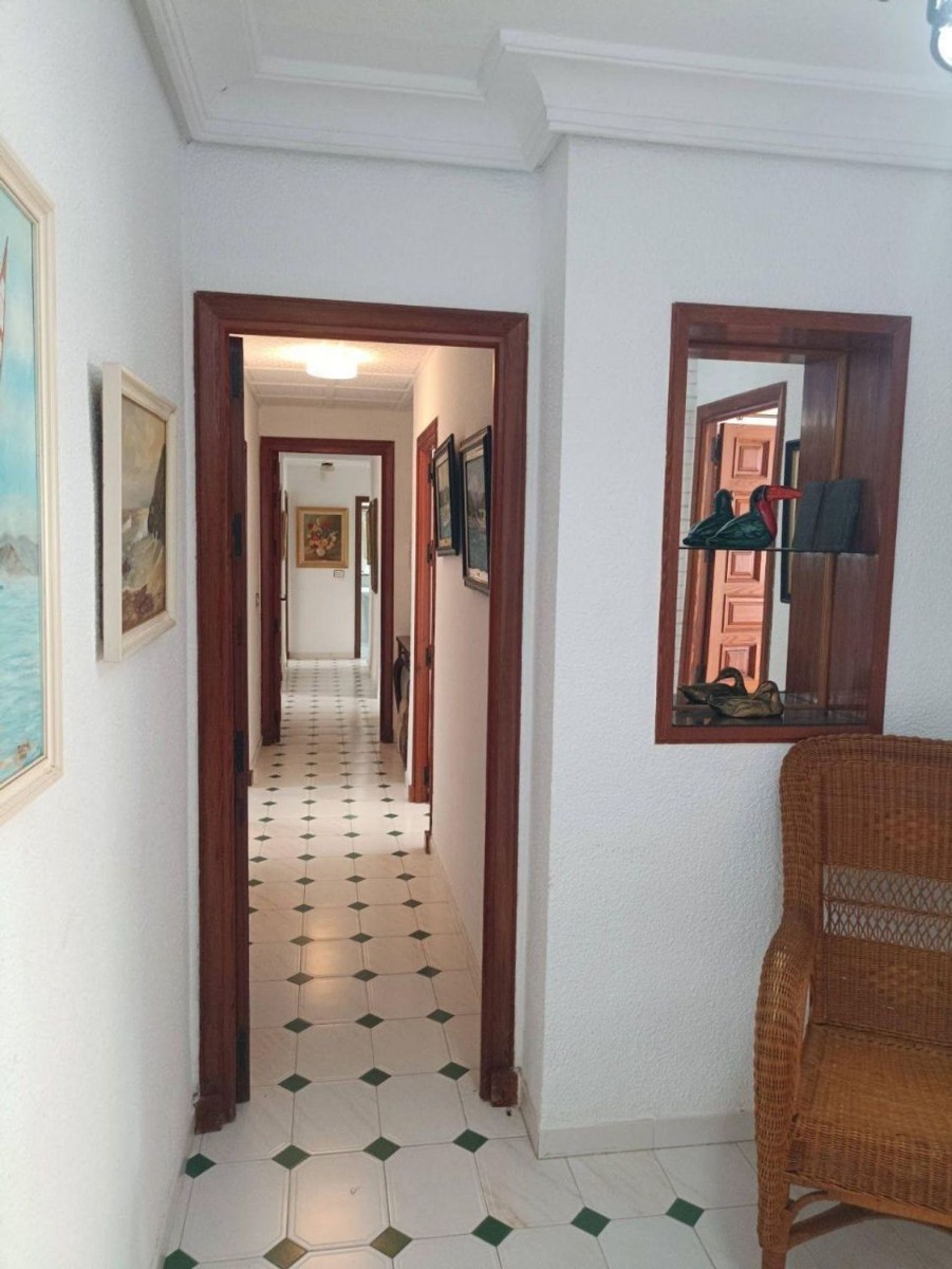 Villa à Alicante, Espagne 4 chambres, 212 m2 No. 180596