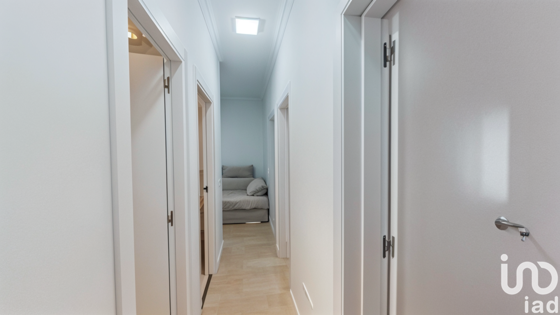 Apartamento en Barcelona, España 4 dormitorios, 89 m2 No. 153936