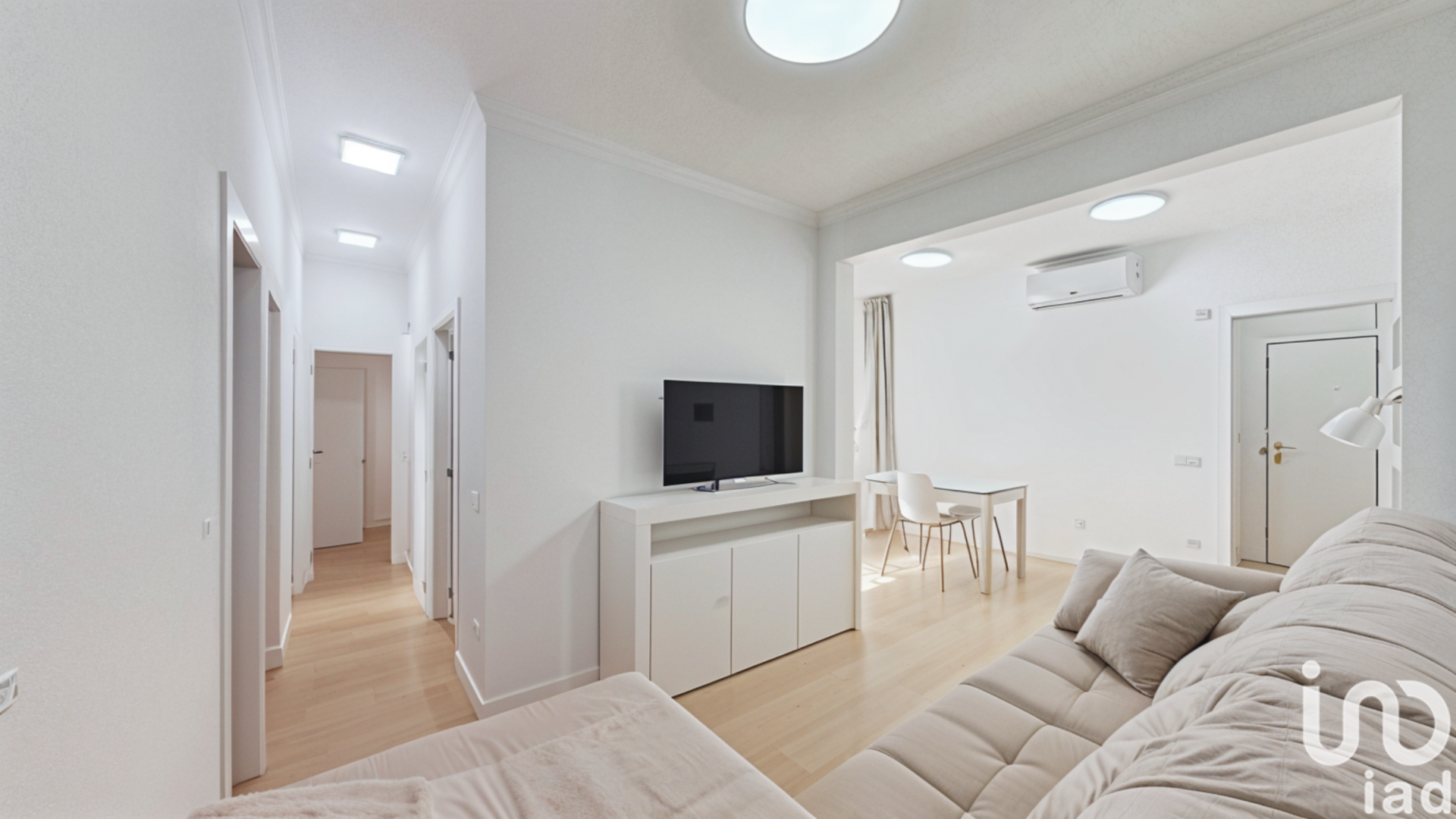 Apartamento en Barcelona, España 4 dormitorios, 89 m2 No. 153936