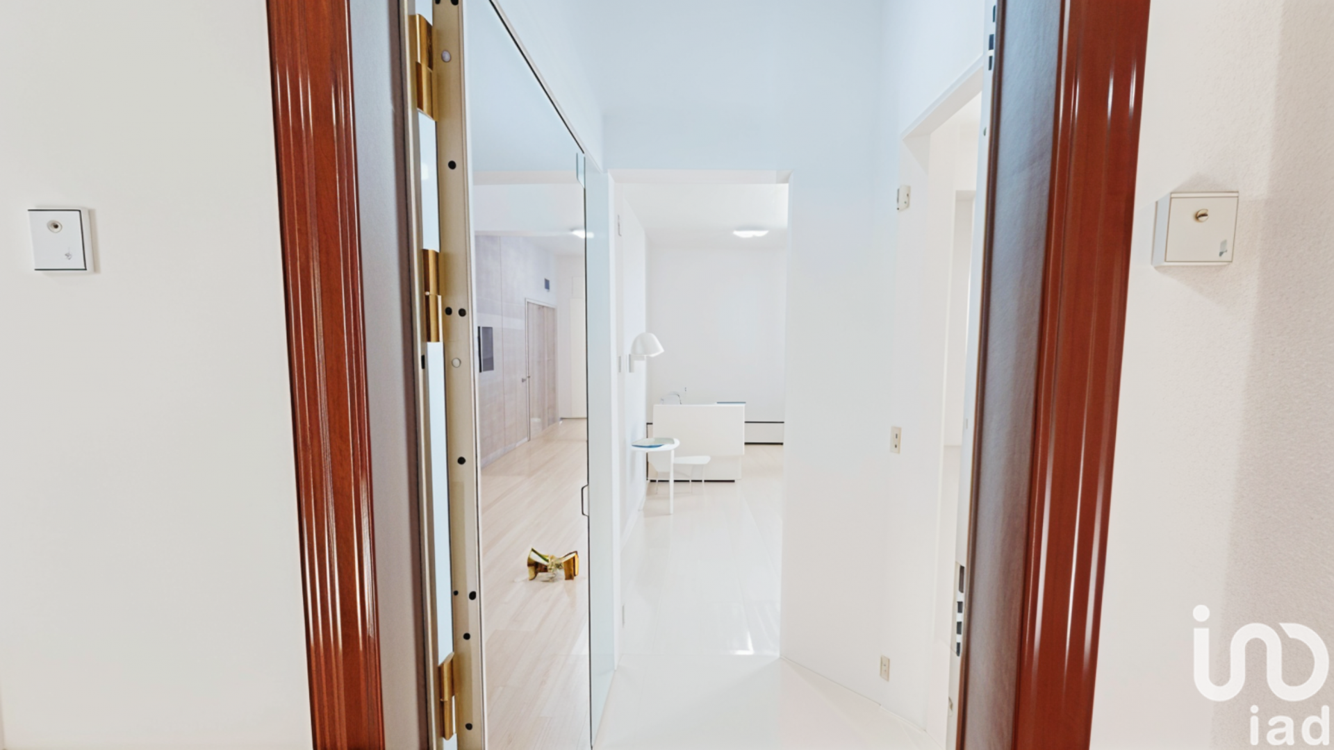 Apartamento en Barcelona, España 4 dormitorios, 89 m2 No. 153936