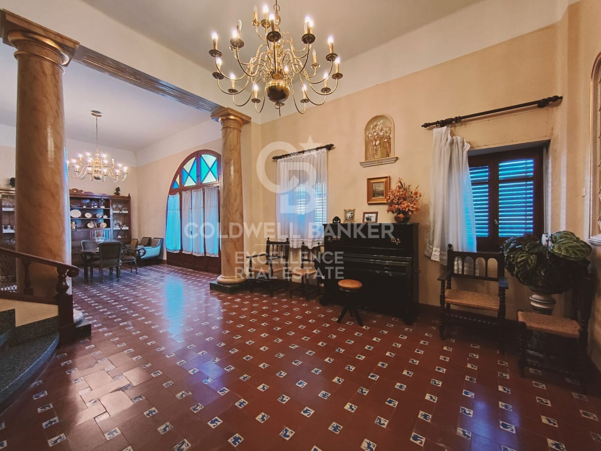 Dom w Castellon, Hiszpania 11 sypialni, 520 mkw. nr 159546