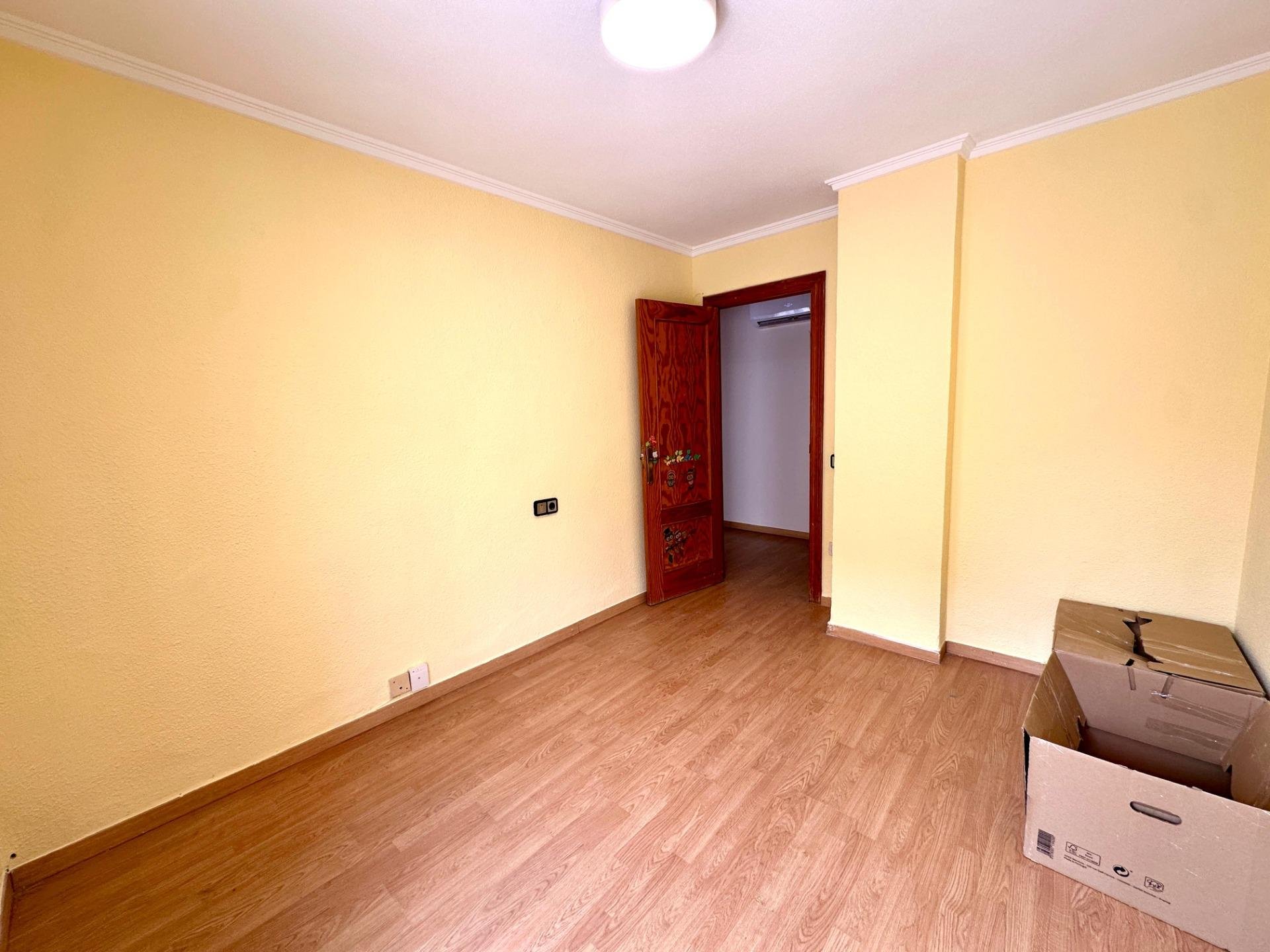 Huoneisto Alicante, Espanja 99 m2 No. 183068
