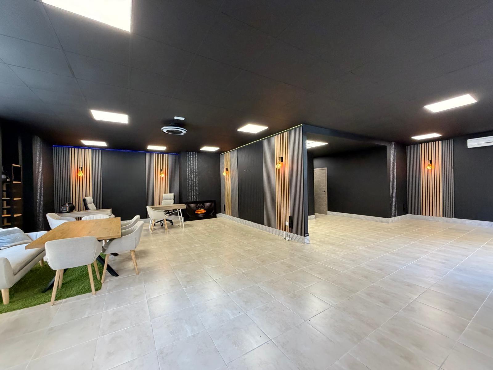 Propiedad comercial en Torrevieja, Alicante, España 121 m2 No. 183072
