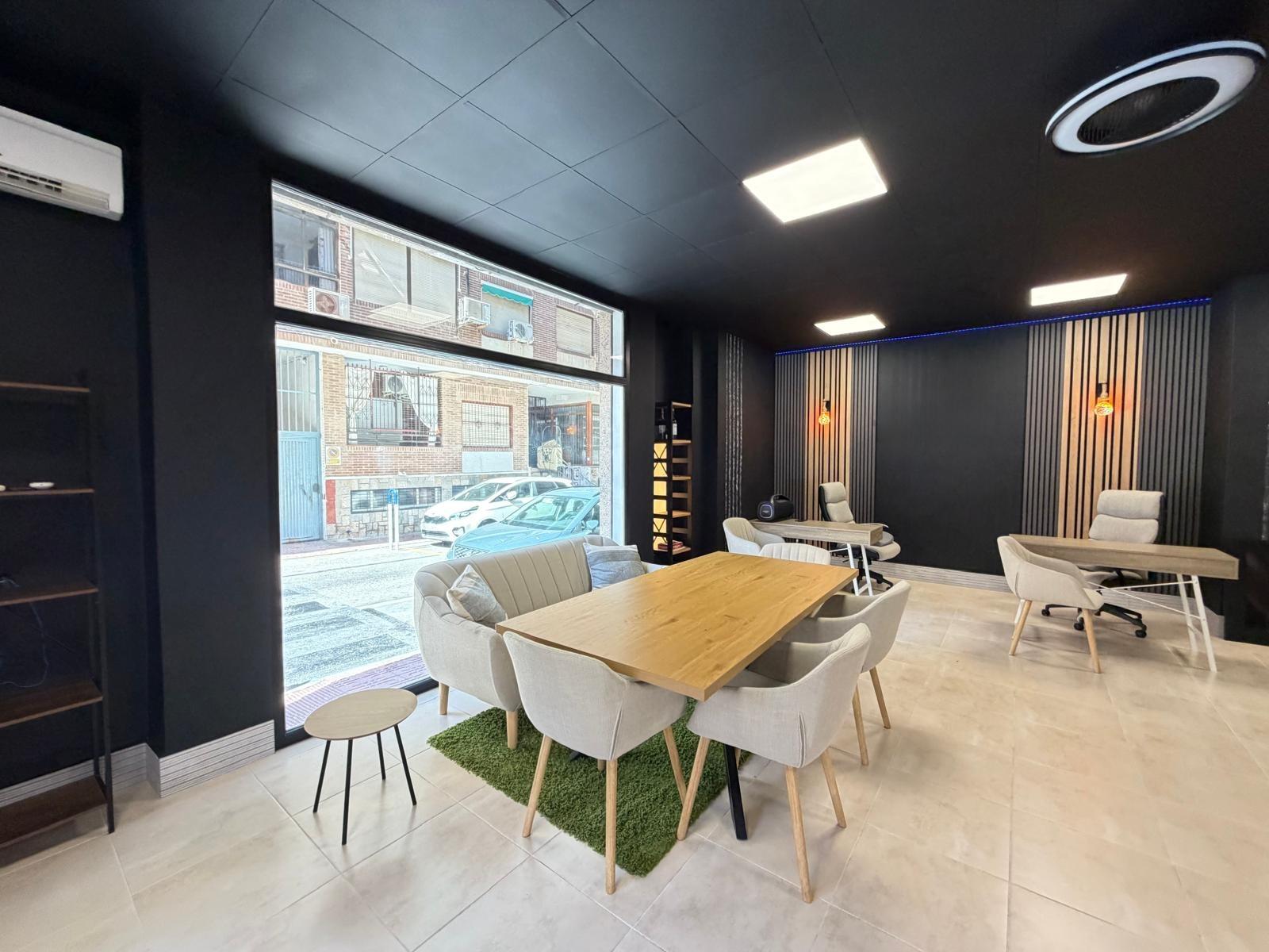Propiedad comercial en Torrevieja, Alicante, España 121 m2 No. 183072