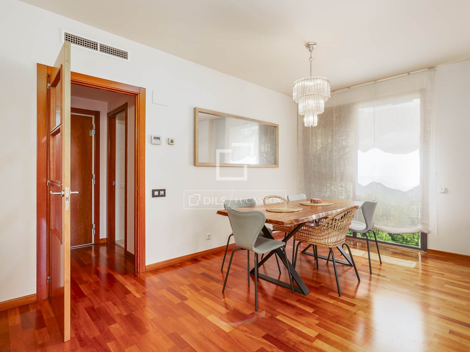 Dzīvoklis Barcelona, Spānijā 2 istabas, 105 m2 Nr. 192653