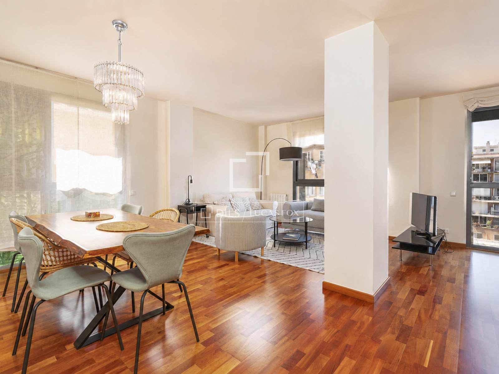 Dzīvoklis Barcelona, Spānijā 2 istabas, 105 m2 Nr. 192653