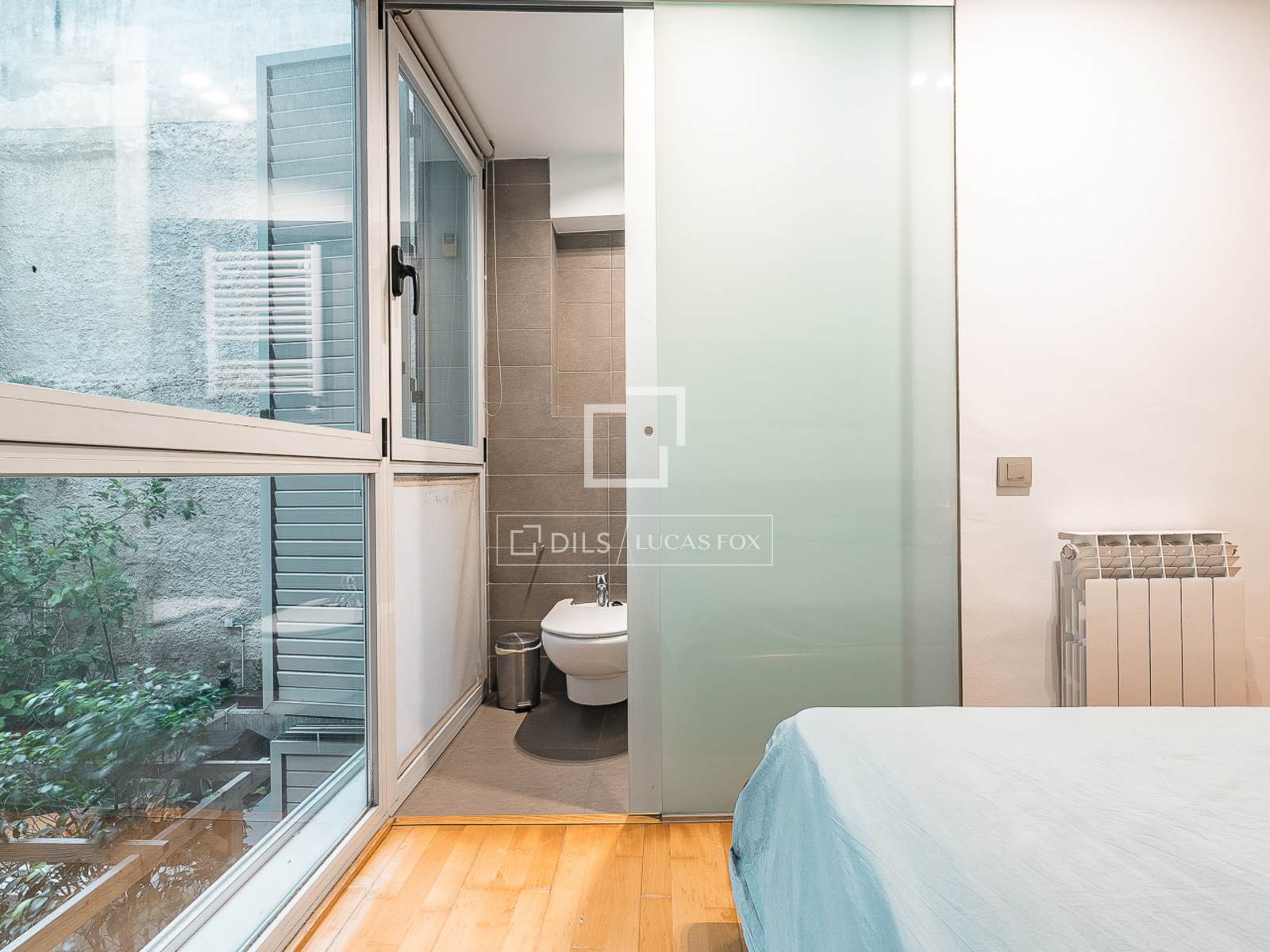 Villa in Barcelona, Spanien 3 Schlafzimmer, 136 m2 Nr. 192654