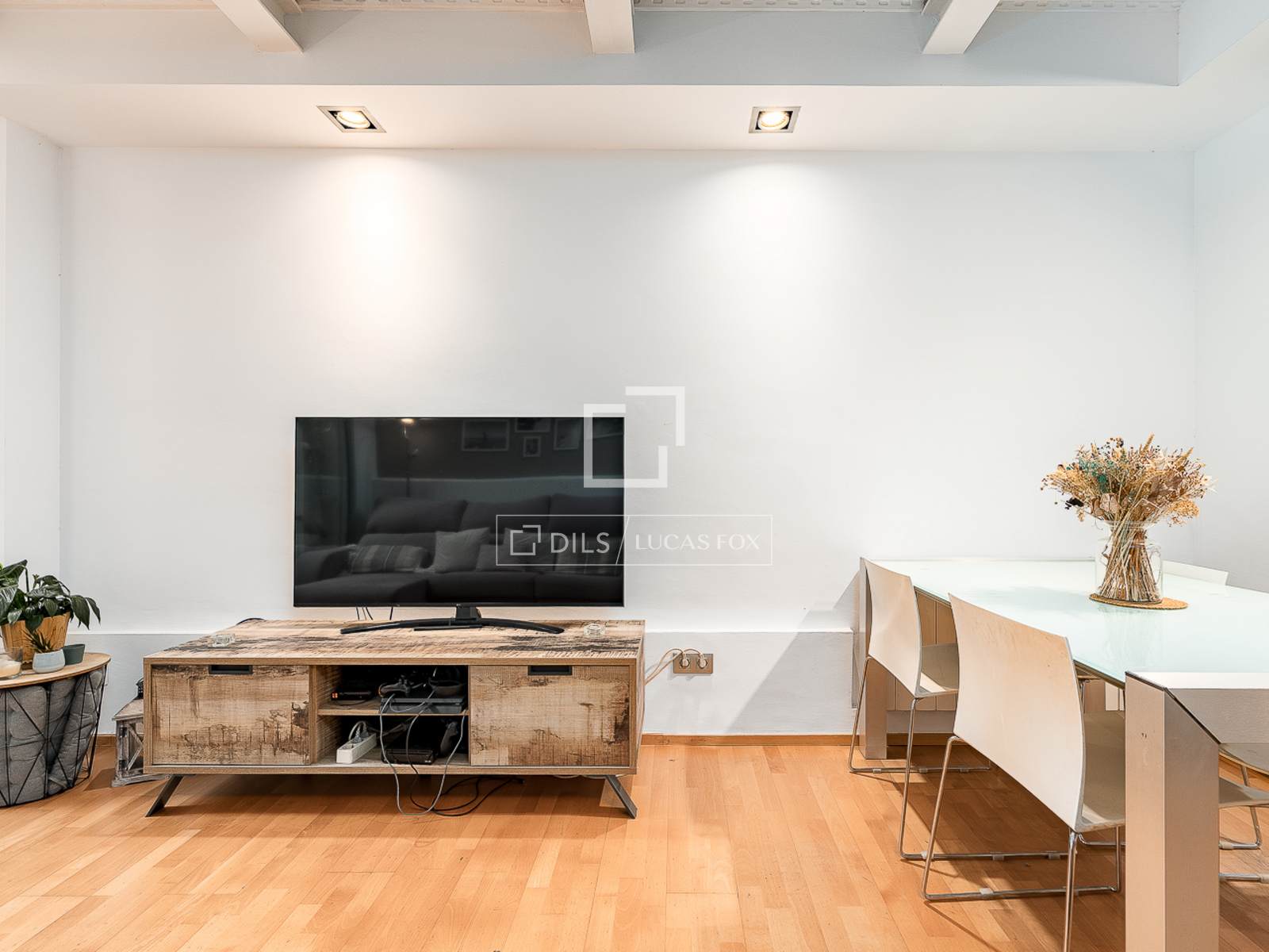 Villa in Barcelona, Spanien 3 Schlafzimmer, 136 m2 Nr. 192654