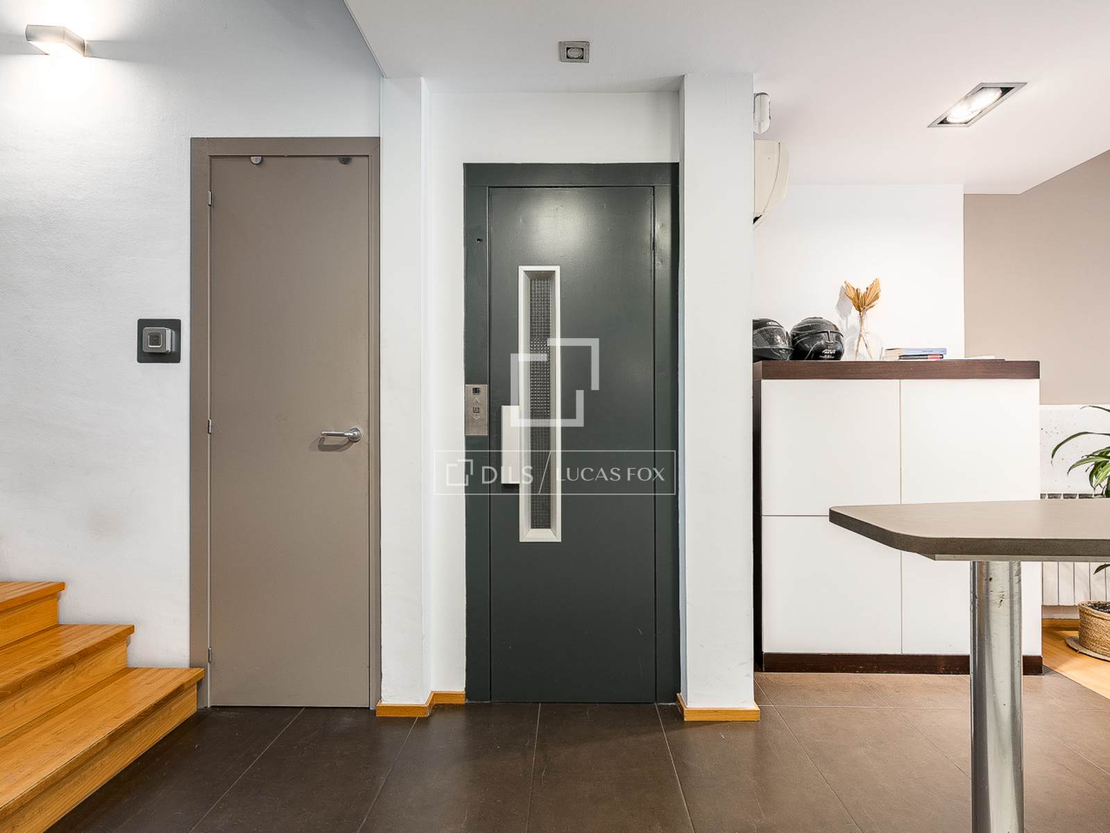 Villa in Barcelona, Spanien 3 Schlafzimmer, 136 m2 Nr. 192654