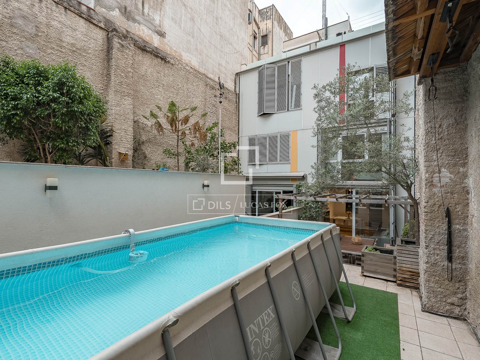 Villa in Barcelona, Spanien 3 Schlafzimmer, 136 m2 Nr. 192654