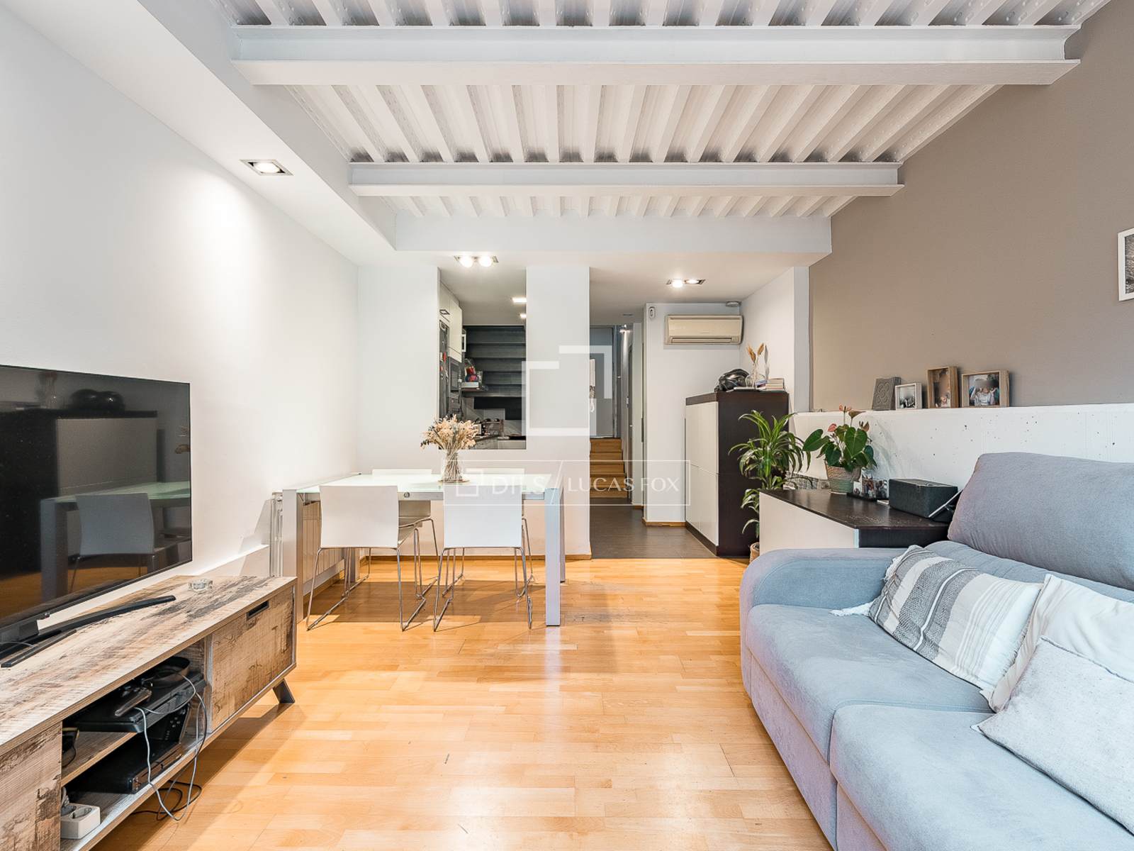 Villa in Barcelona, Spanien 3 Schlafzimmer, 136 m2 Nr. 192654