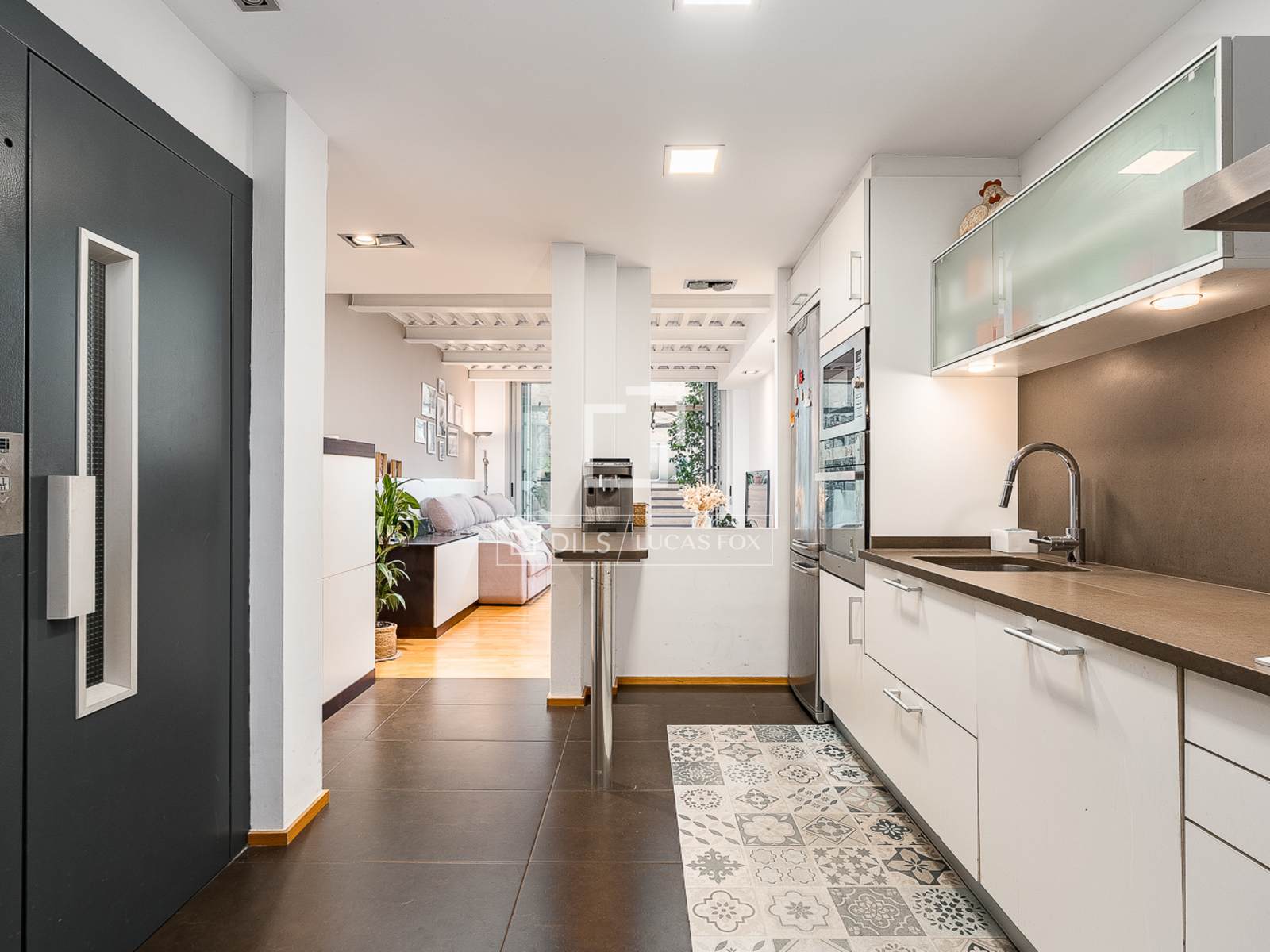 Villa in Barcelona, Spanien 3 Schlafzimmer, 136 m2 Nr. 192654