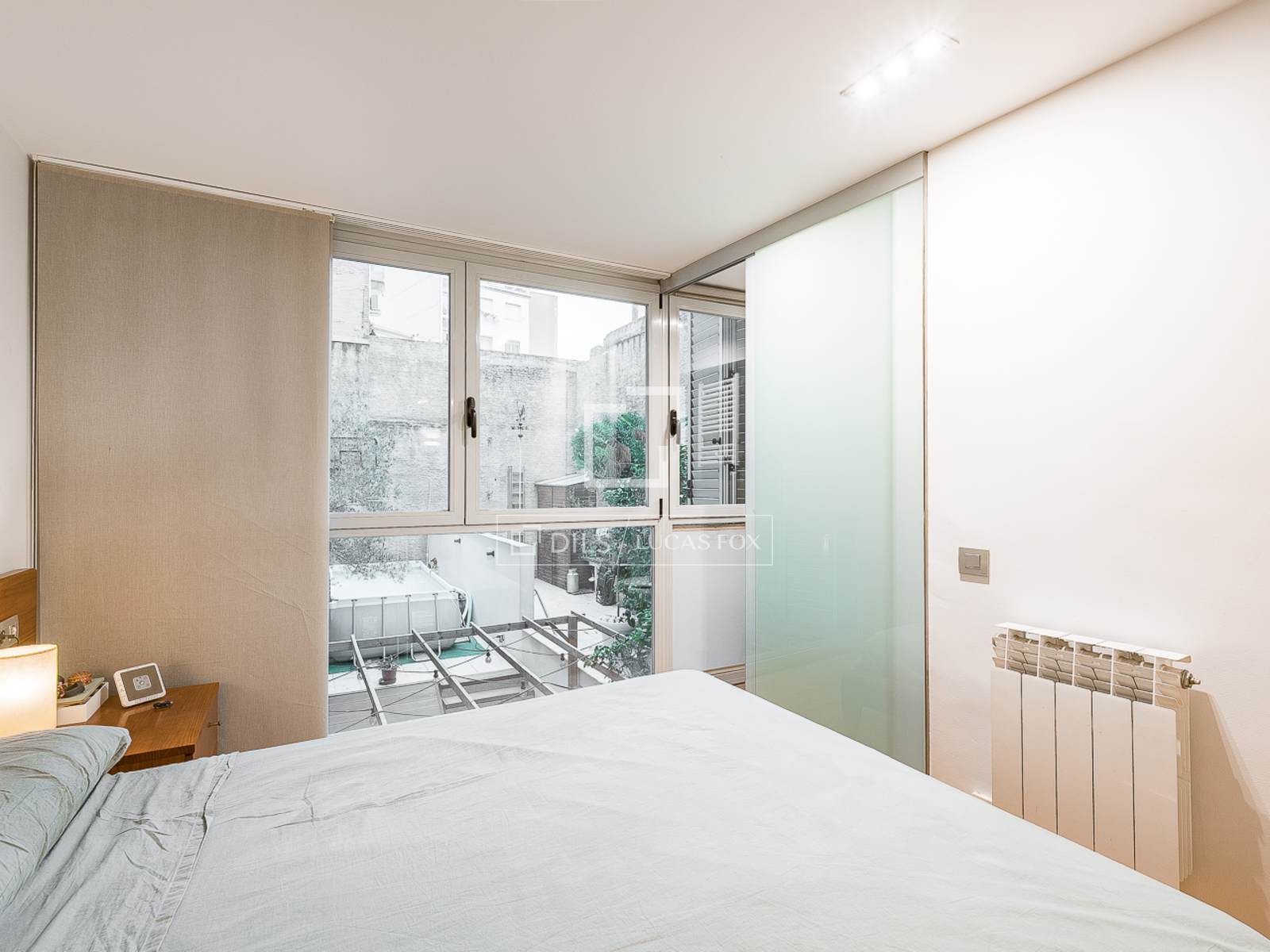 Villa in Barcelona, Spanien 3 Schlafzimmer, 136 m2 Nr. 192654