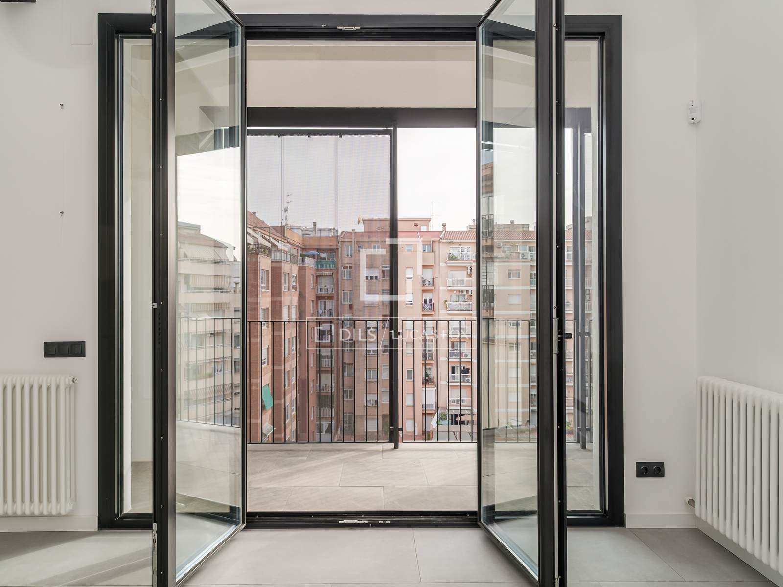 Wohnung in Barcelona, Spanien 2 Schlafzimmer, 85 m2 Nr. 192655