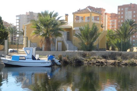 House in La Manga del Mar Menor, Murcia, Spain 3 bedrooms, 465 sq.m. No. 95743