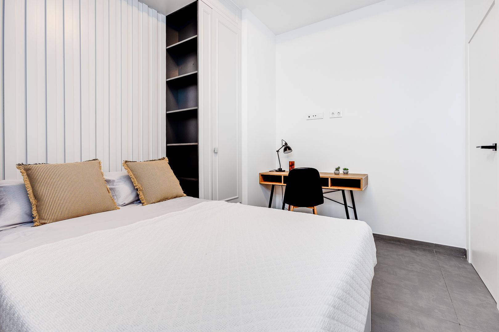 Dom w Torrevieja, Alicante, Hiszpania 4 sypialnie, 210 mkw. nr 95739