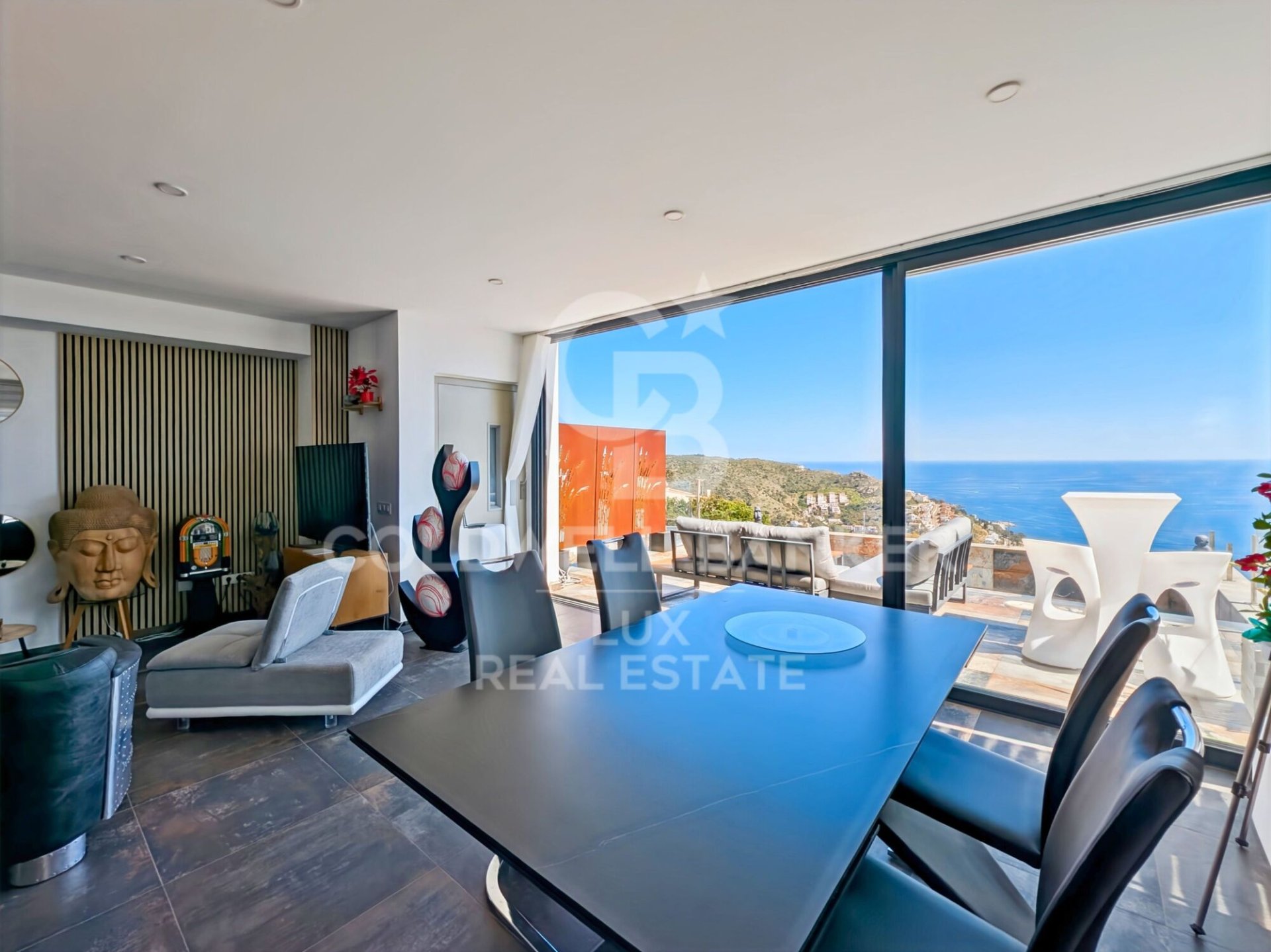 Villa Roses, Girona, Spānijā 3 istabas, 256 m2 Nr. 158869