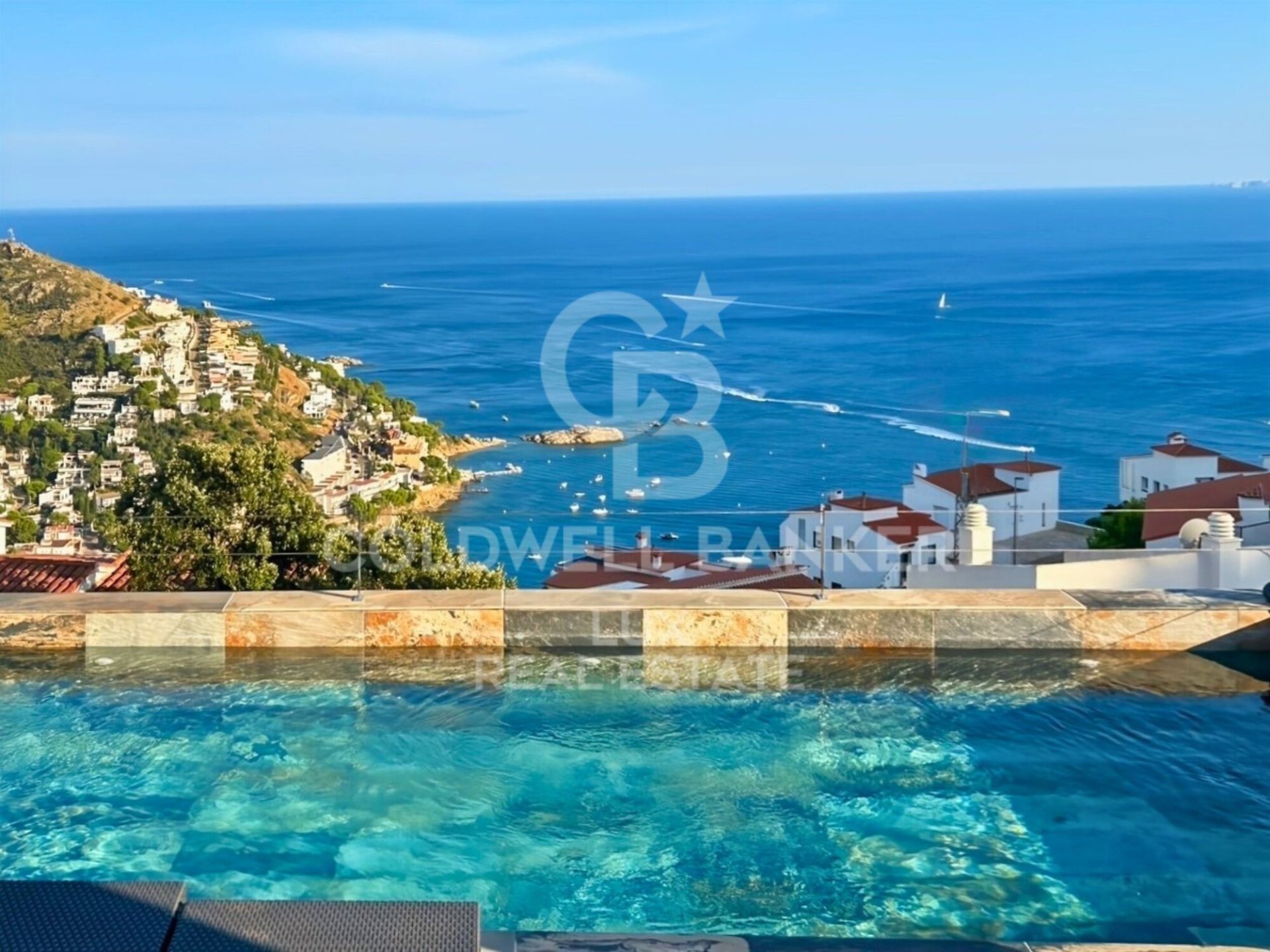 Villa Roses, Girona, Spānijā 3 istabas, 256 m2 Nr. 158869