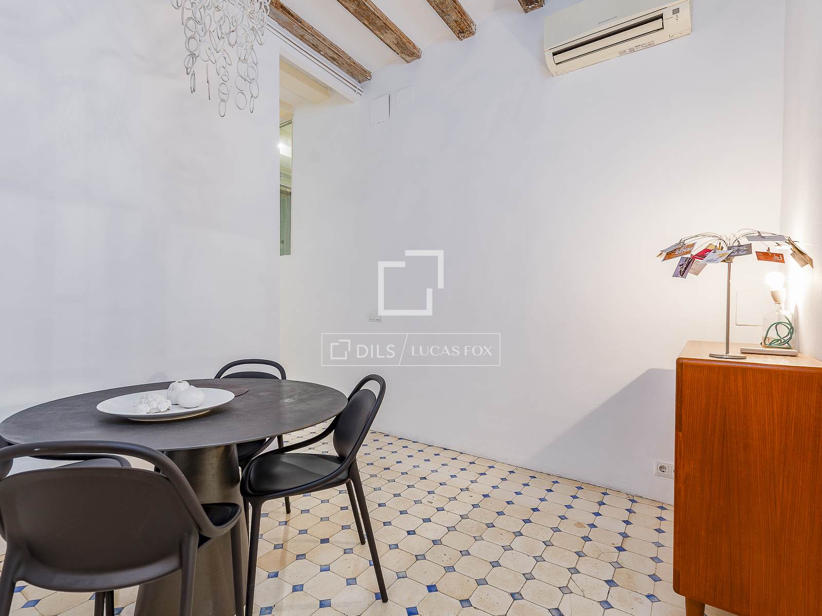 Apartment in Barcelona, Spain 2 bedrooms, 73 sq.m. No. 164339
