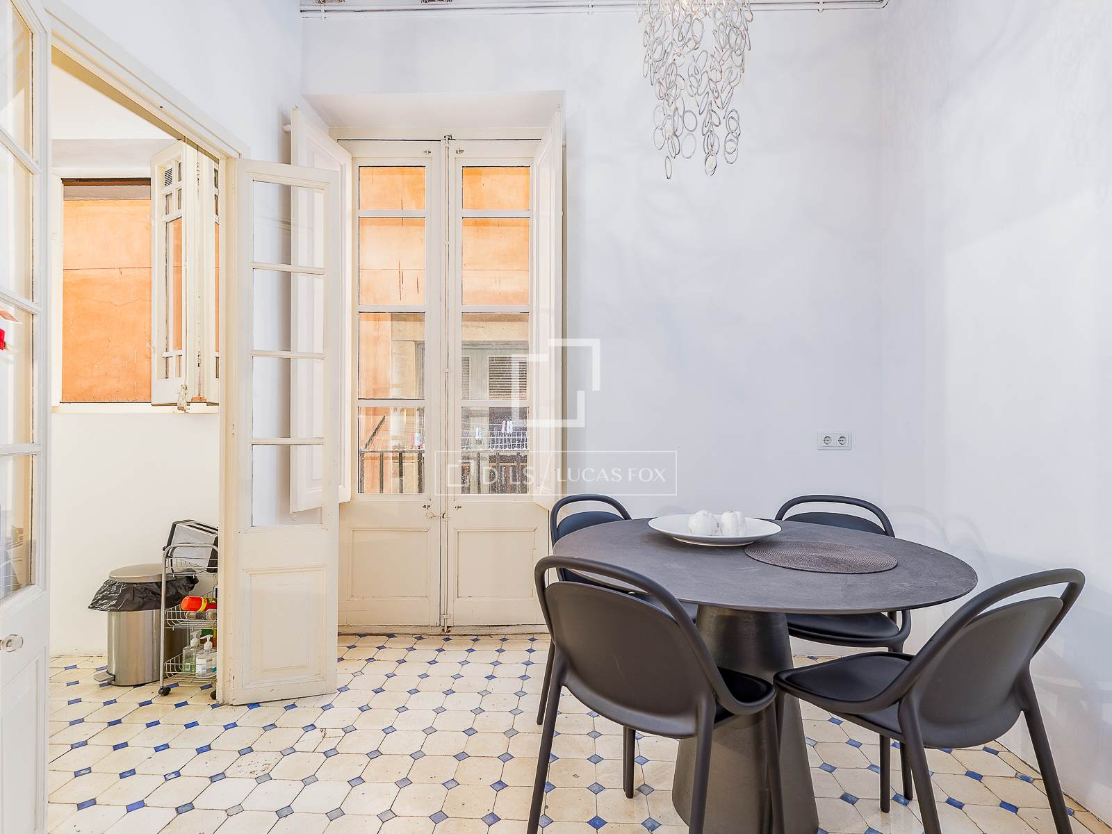 Apartment in Barcelona, Spain 2 bedrooms, 73 sq.m. No. 164339